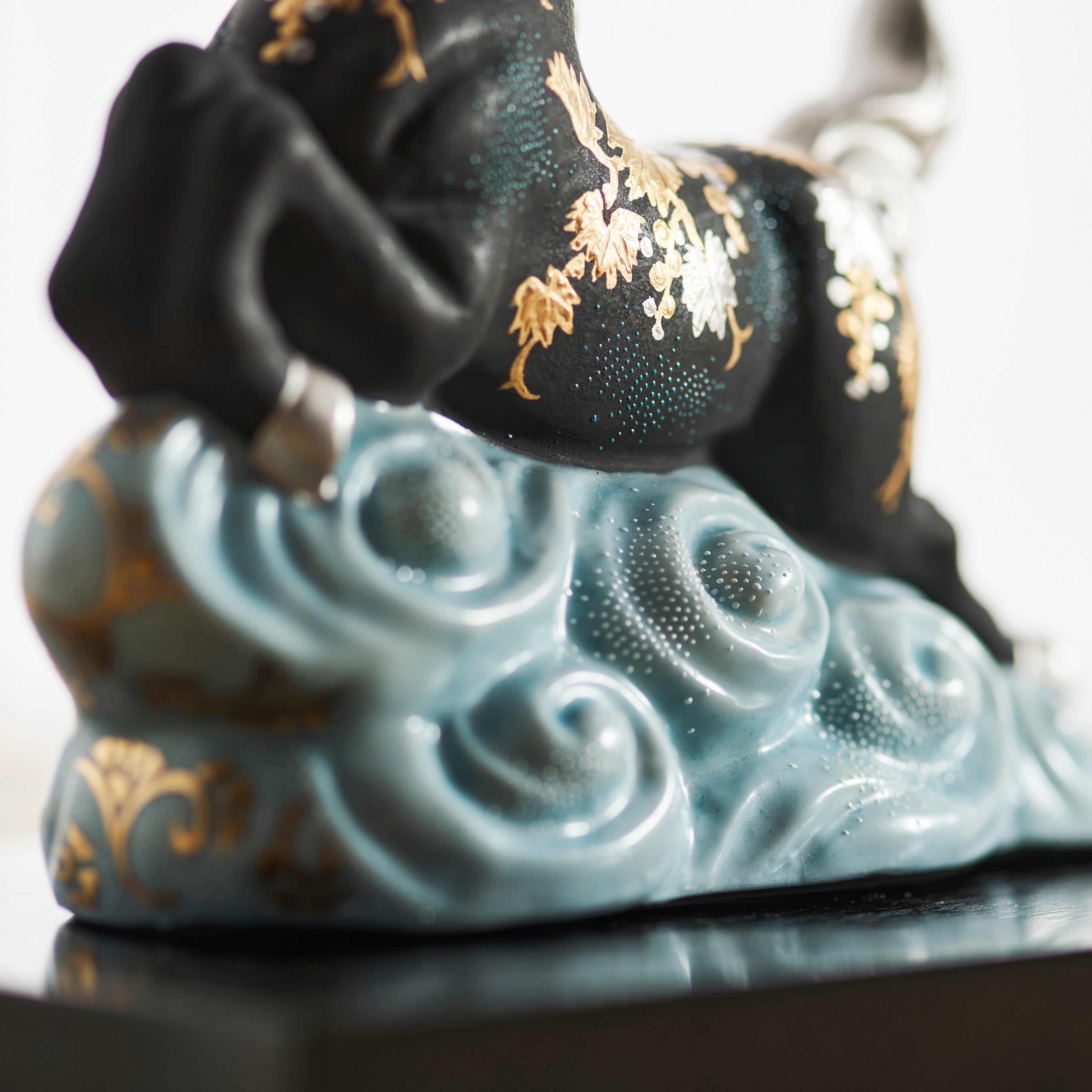 Morikin Grape Pattern Aochibu and Shirochibu Horse Figurine