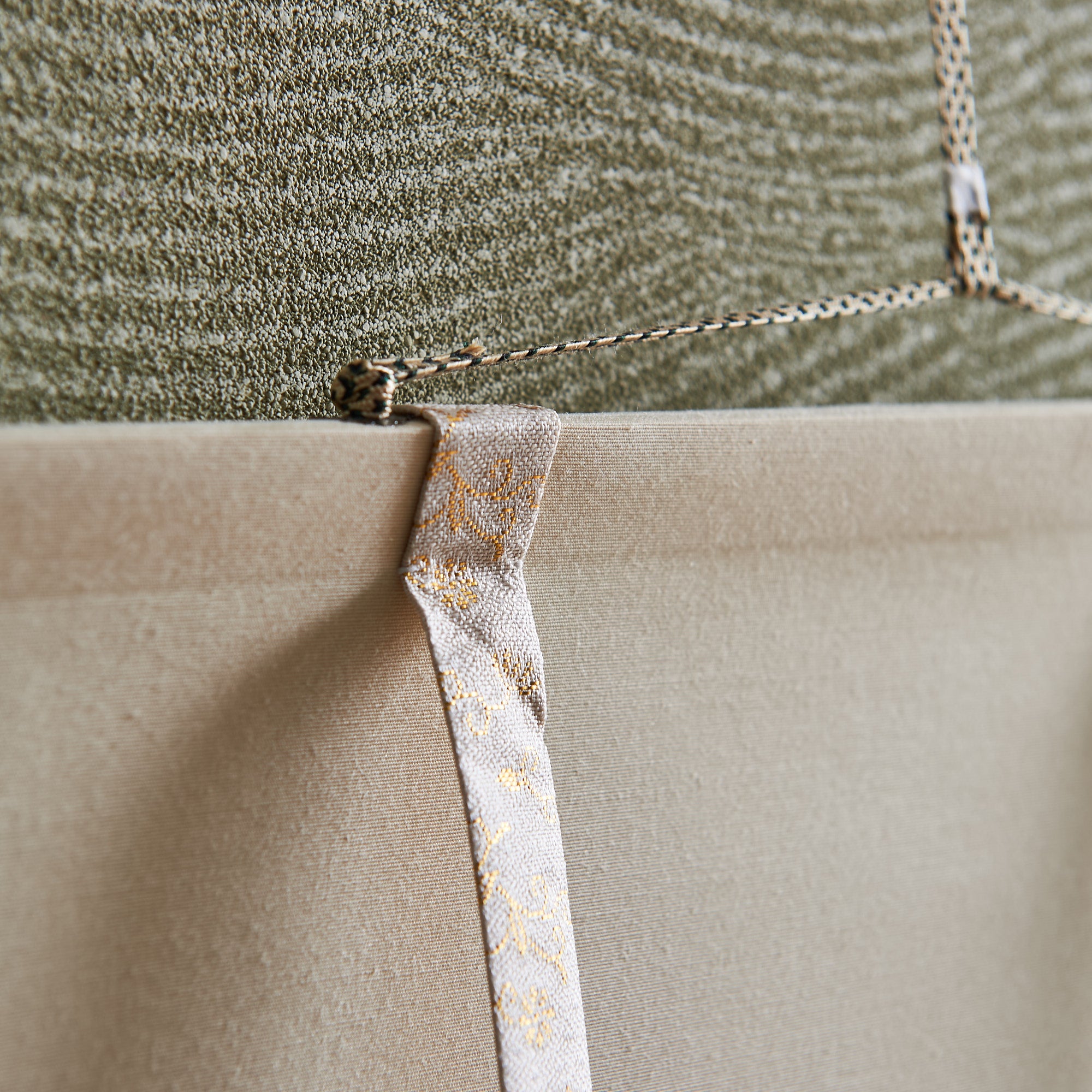 Warbler Among Plum Blossoms Kakejiku Hanging Scroll