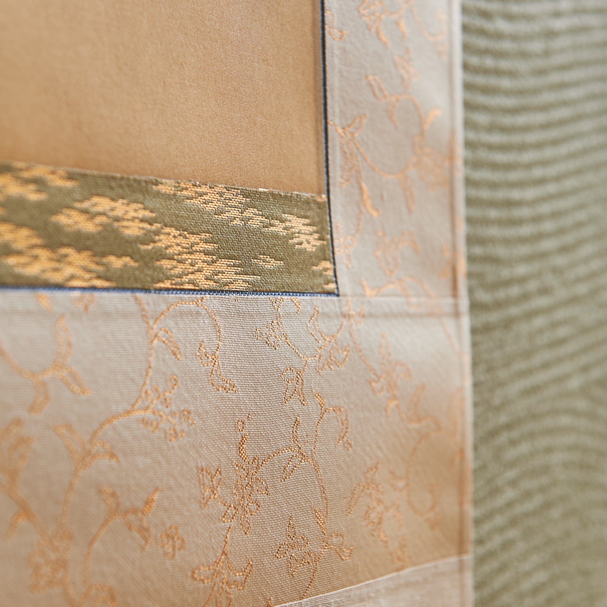 Cat and Butterfly Kakejiku Hanging Scroll