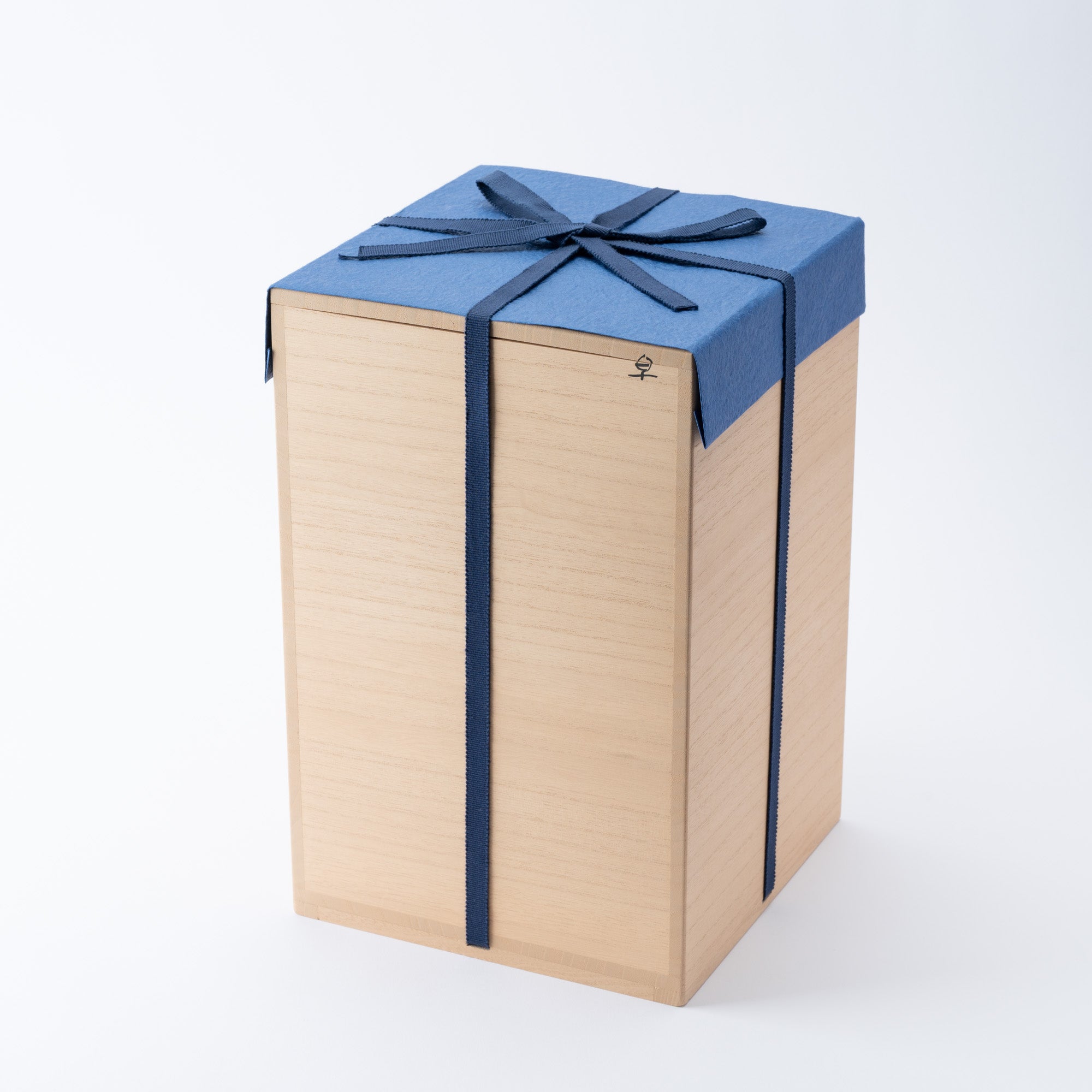 Sazameku Cascade Tall Japanese Flower Vase