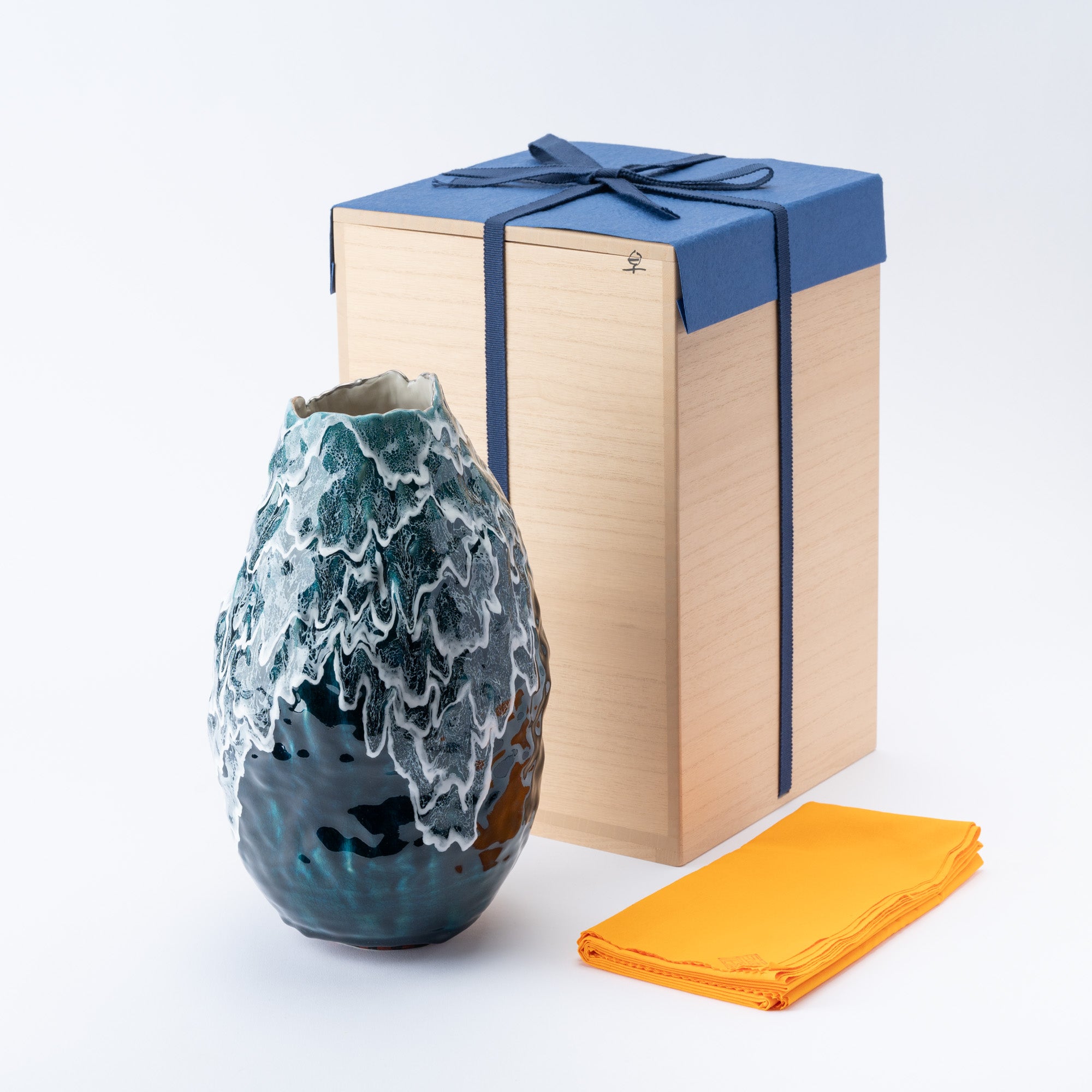 Sazameku Cascade Tall Japanese Flower Vase