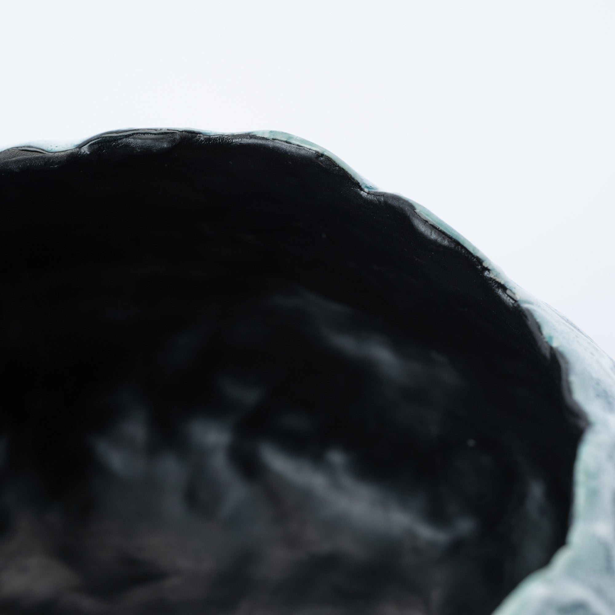 Sazameku Cascade Round Japanese Flower Vase　