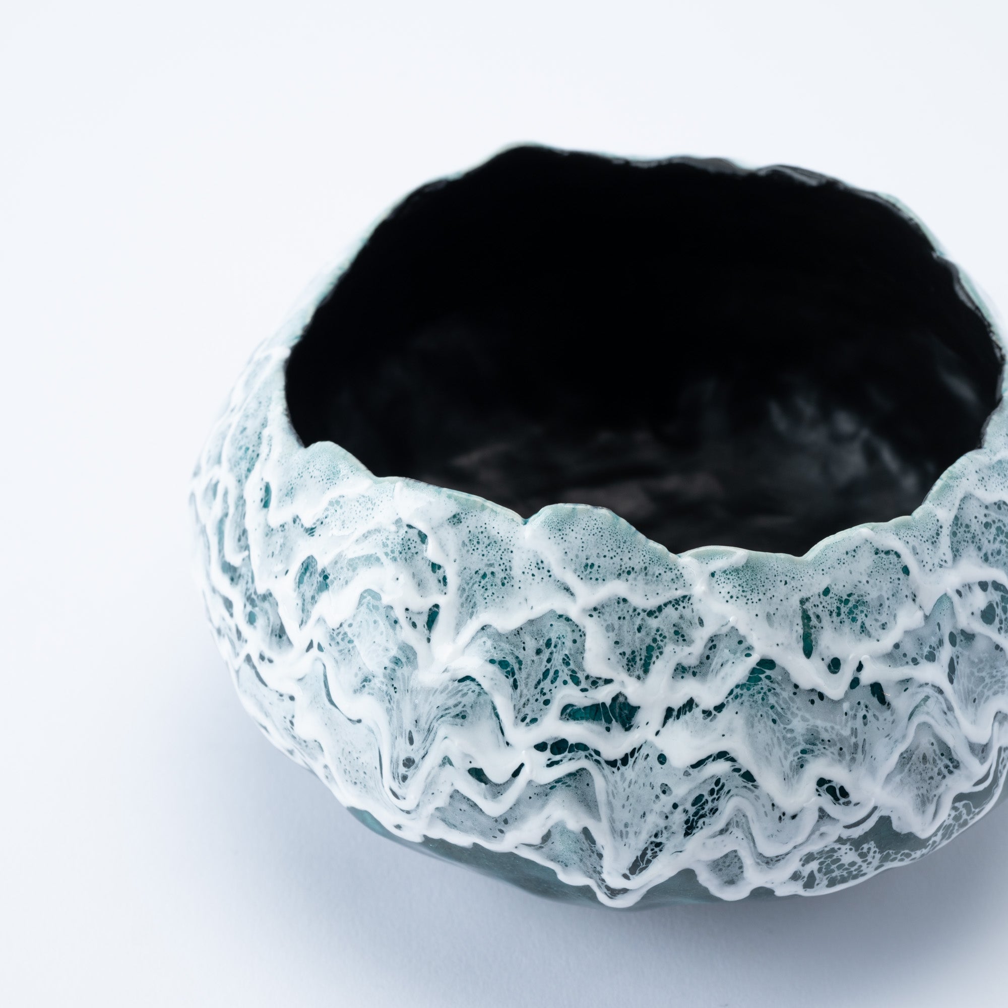 Sazameku Cascade Round Japanese Flower Vase　