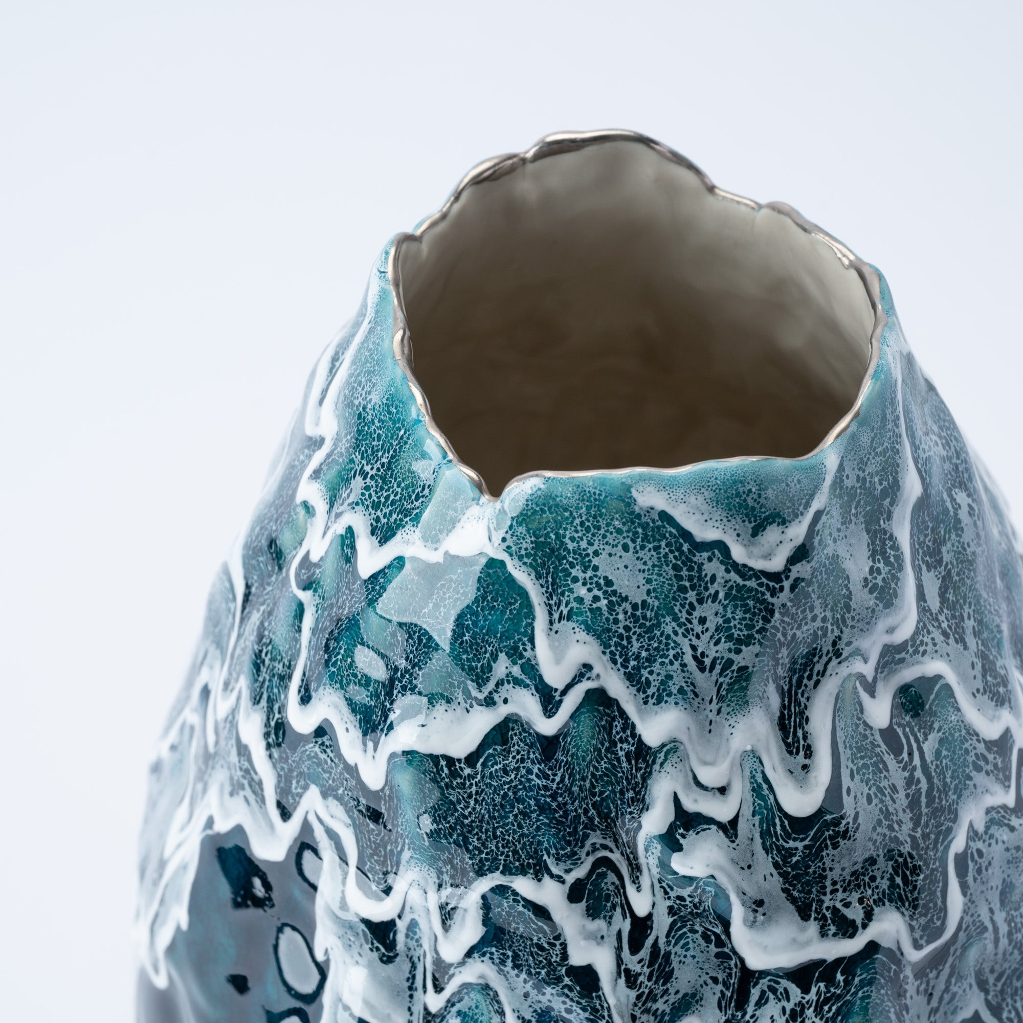 Sazameku Cascade Tall Japanese Flower Vase