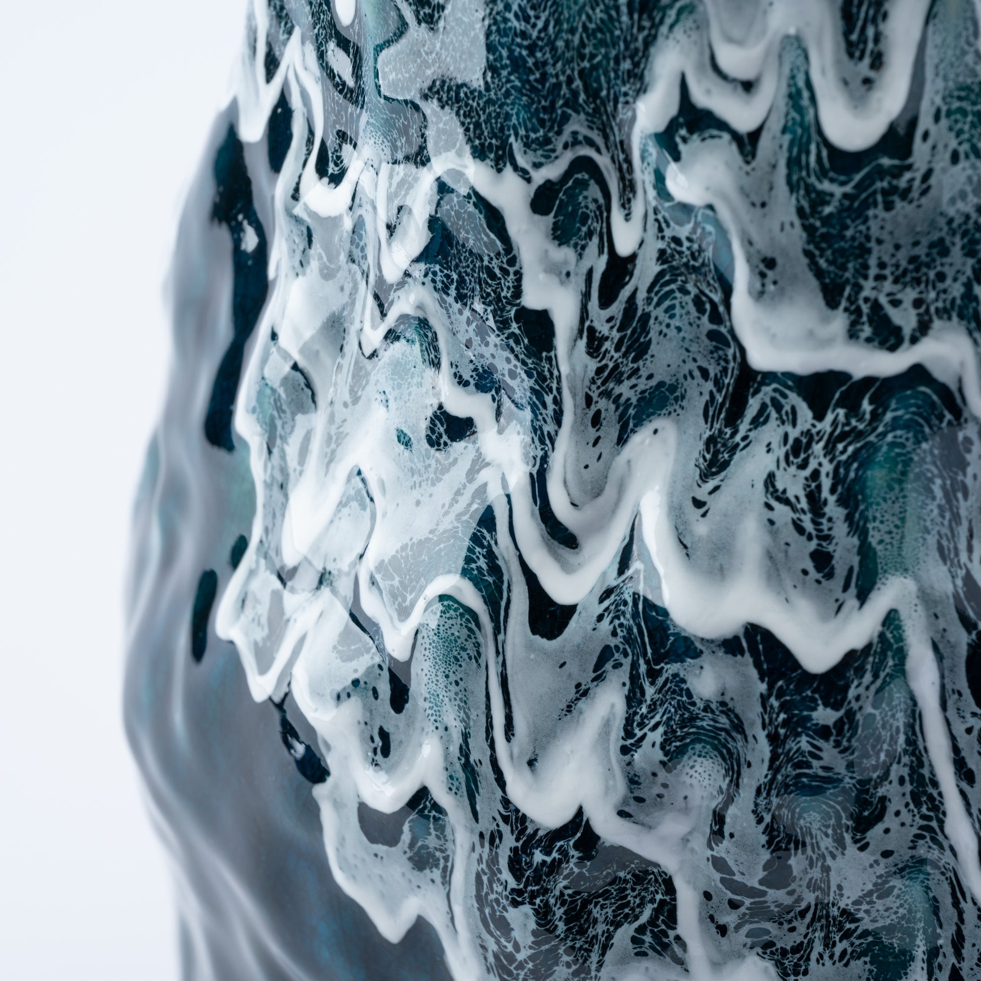 Sazameku Cascade Tall Japanese Flower Vase