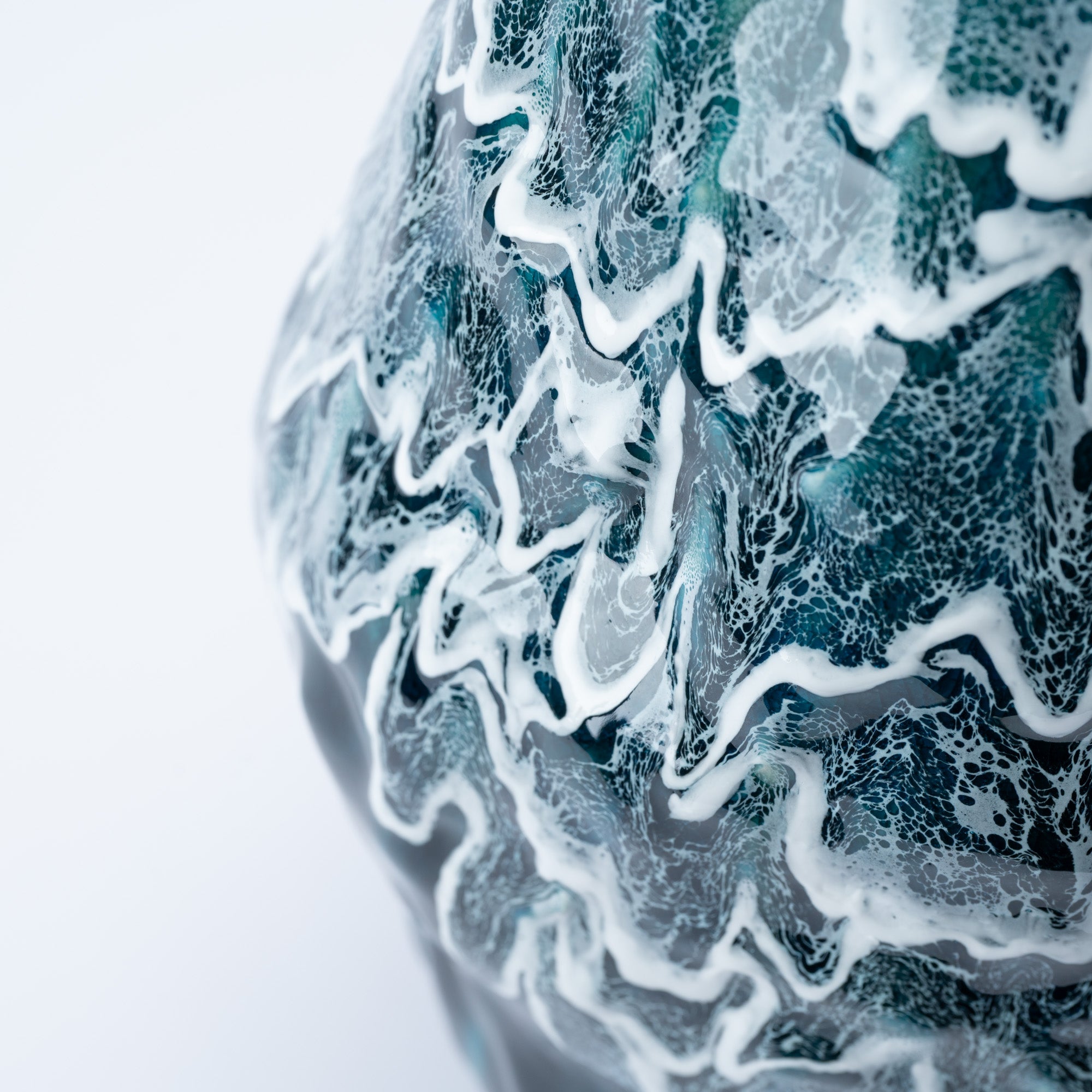 Sazameku Cascade Tall Japanese Flower Vase