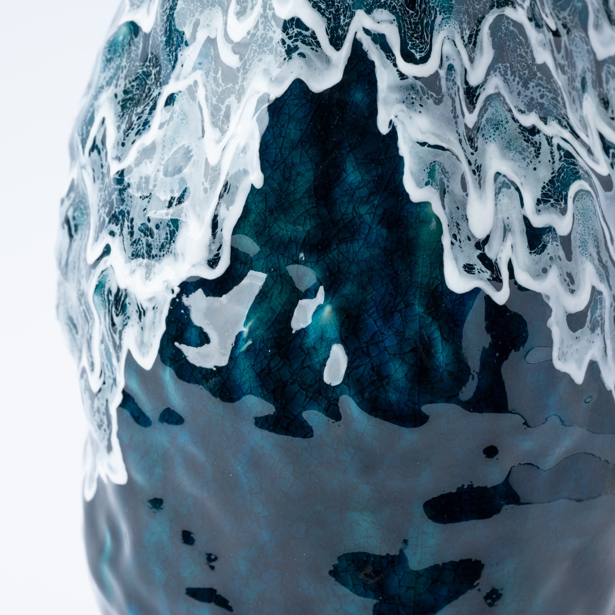 Sazameku Cascade Tall Japanese Flower Vase