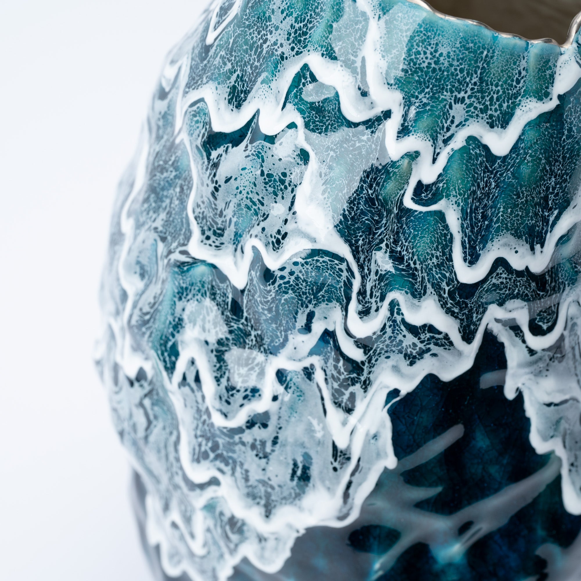 Sazameku Cascade Tall Japanese Flower Vase