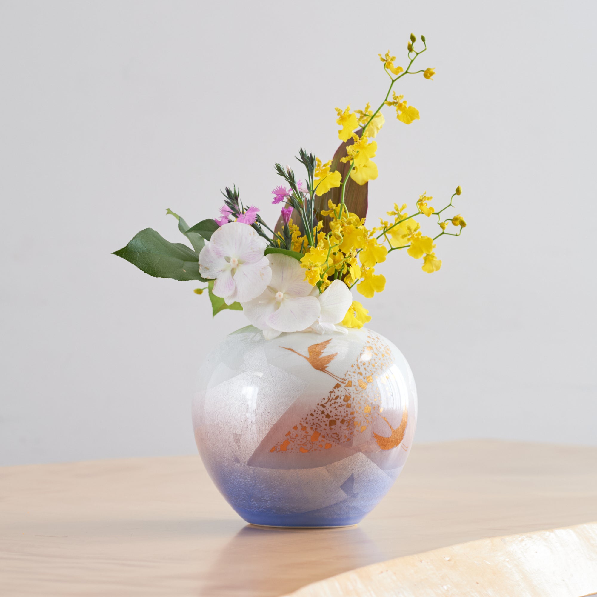 Ginsai Crane Round Japanese Flower Vase 6.9 IN