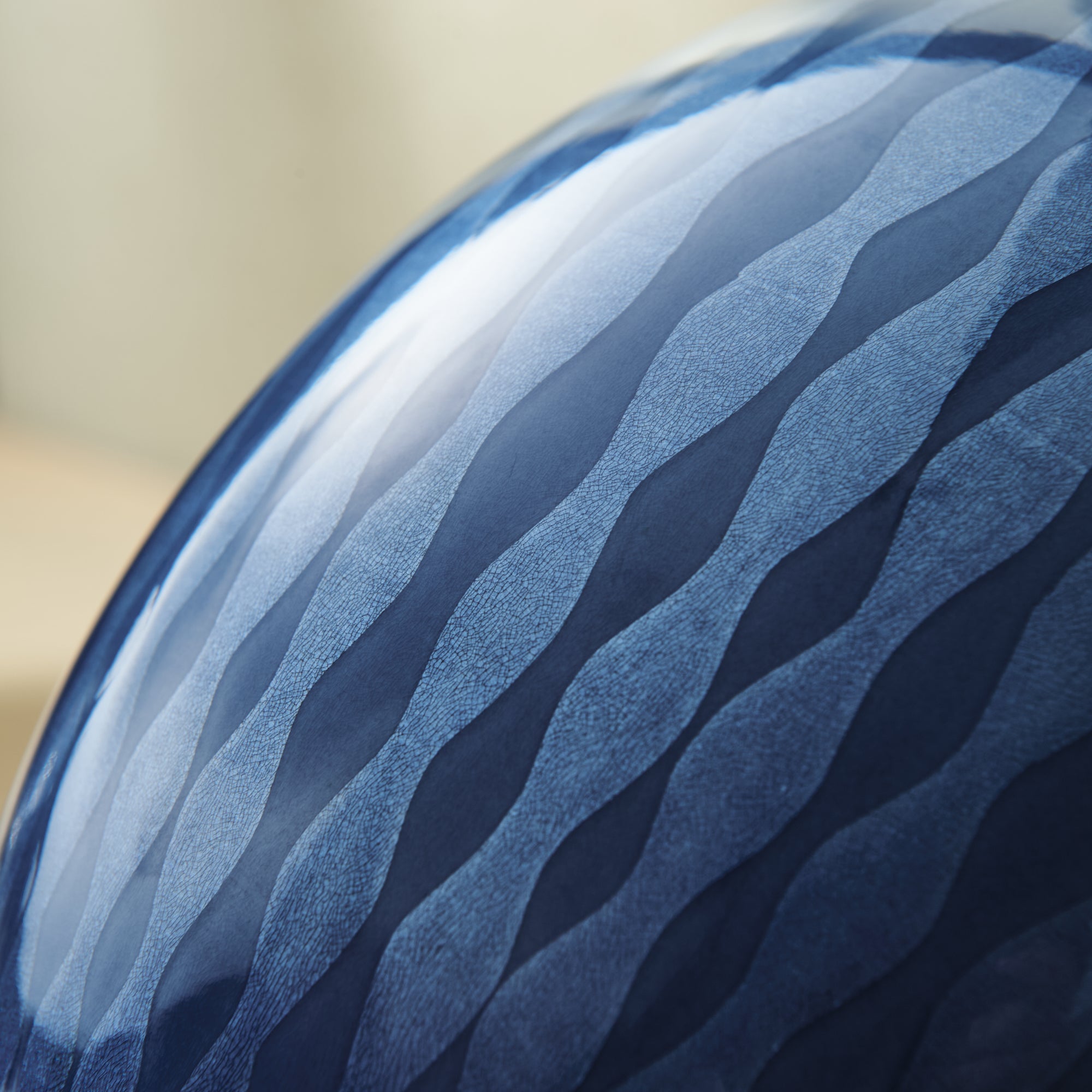 Yuri-Ginsai Pale Azure Rising Steam Pattern Vase