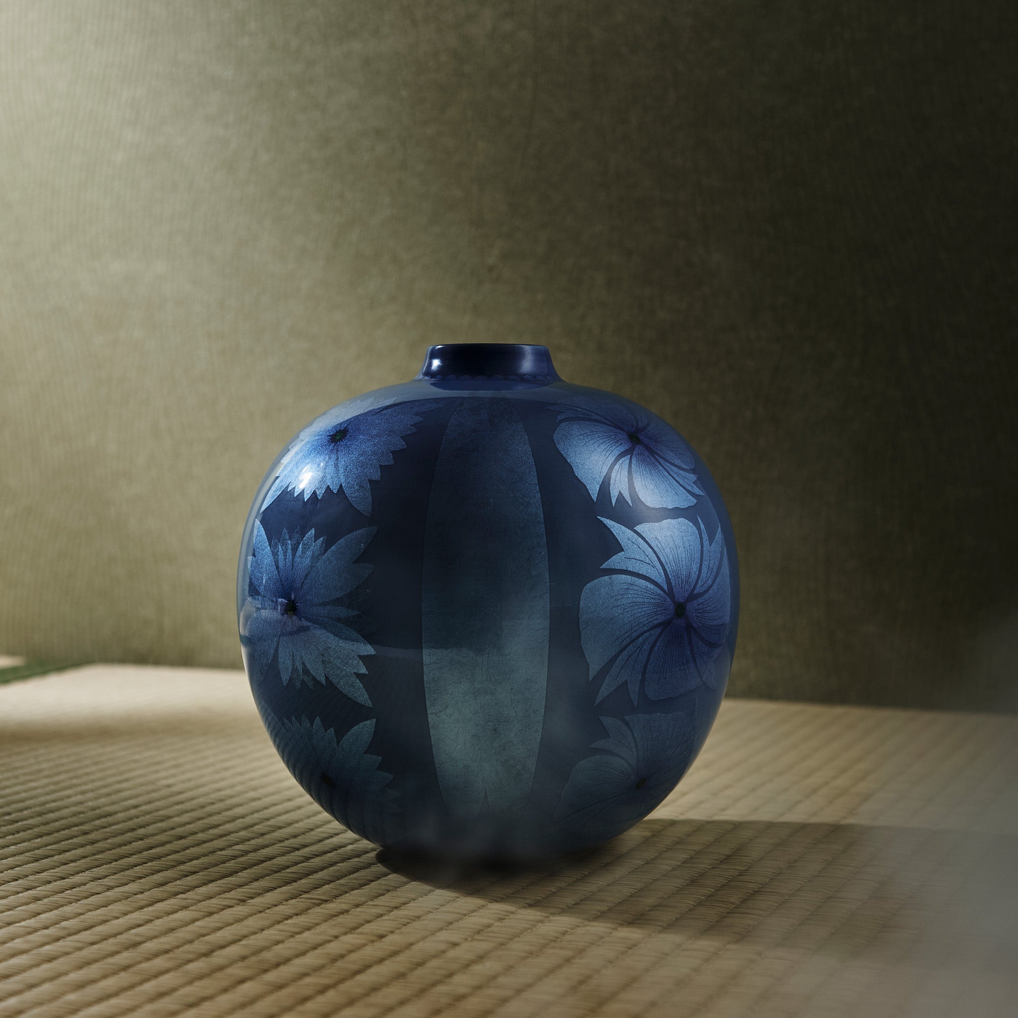 Yuri-Ginsai Pale Azure Flower Pattern Vase