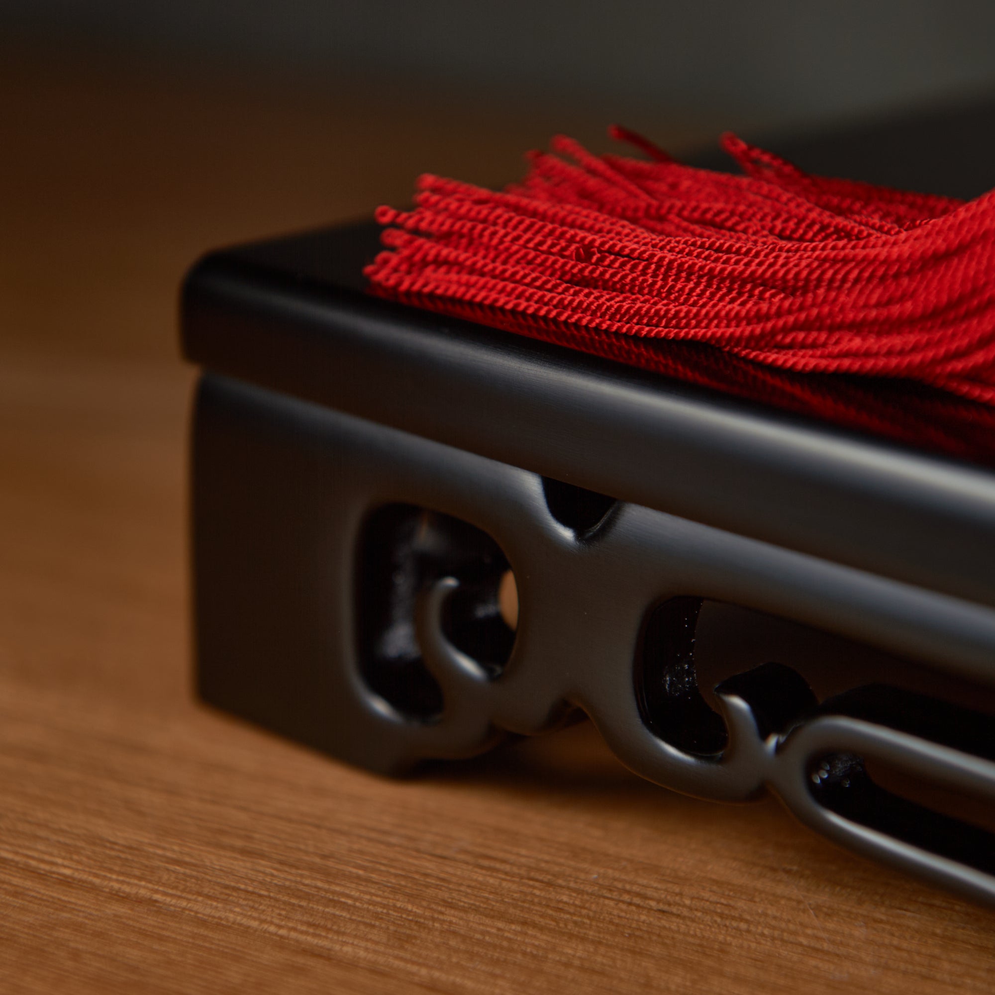 Morikin Aochibu und Shirochibu Hosoge Muster Kabuto Samurai Helm Ornament