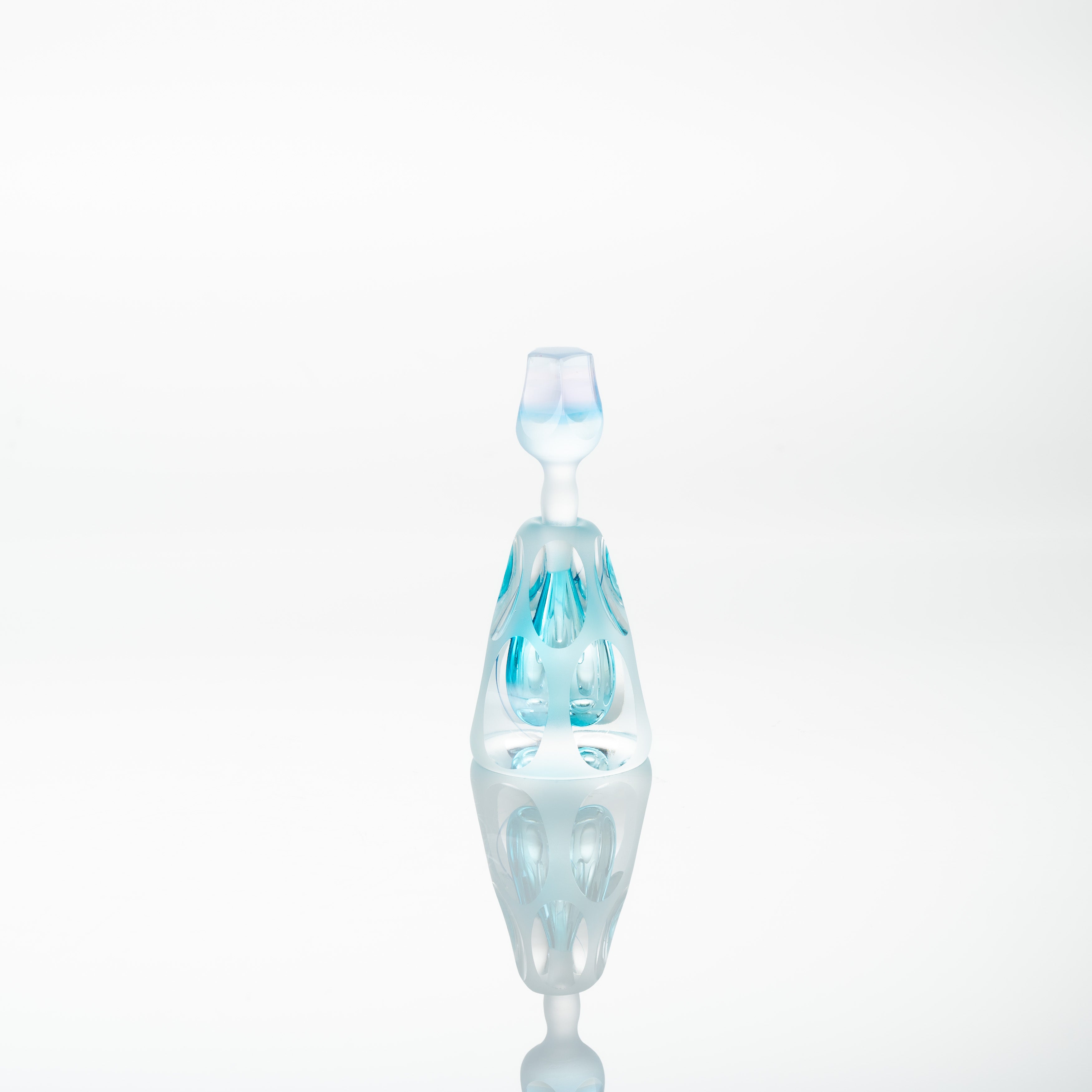 Erinnerungen an die Farben des Himmels Blau Parfümflasche