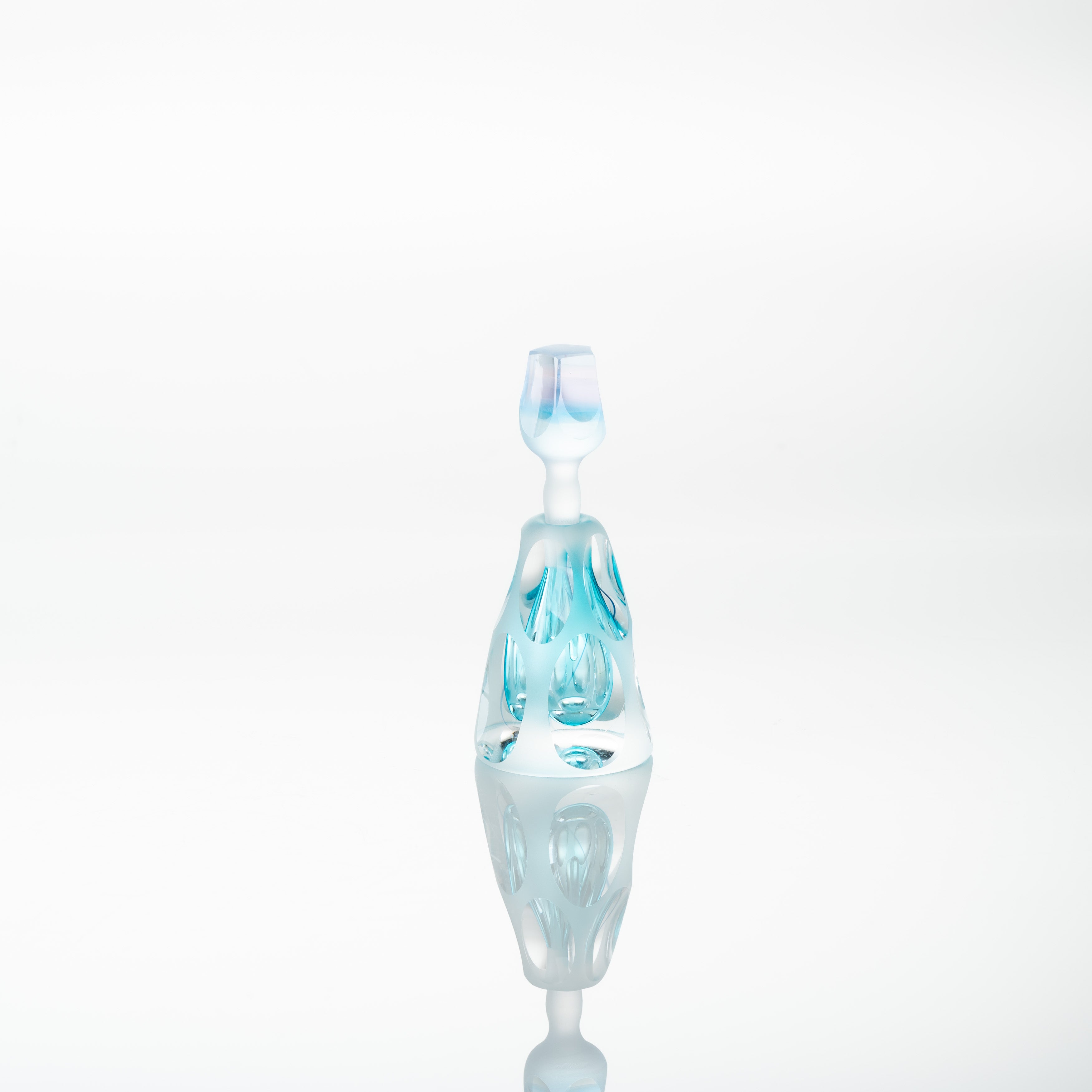 Erinnerungen an die Farben des Himmels Blau Parfümflasche