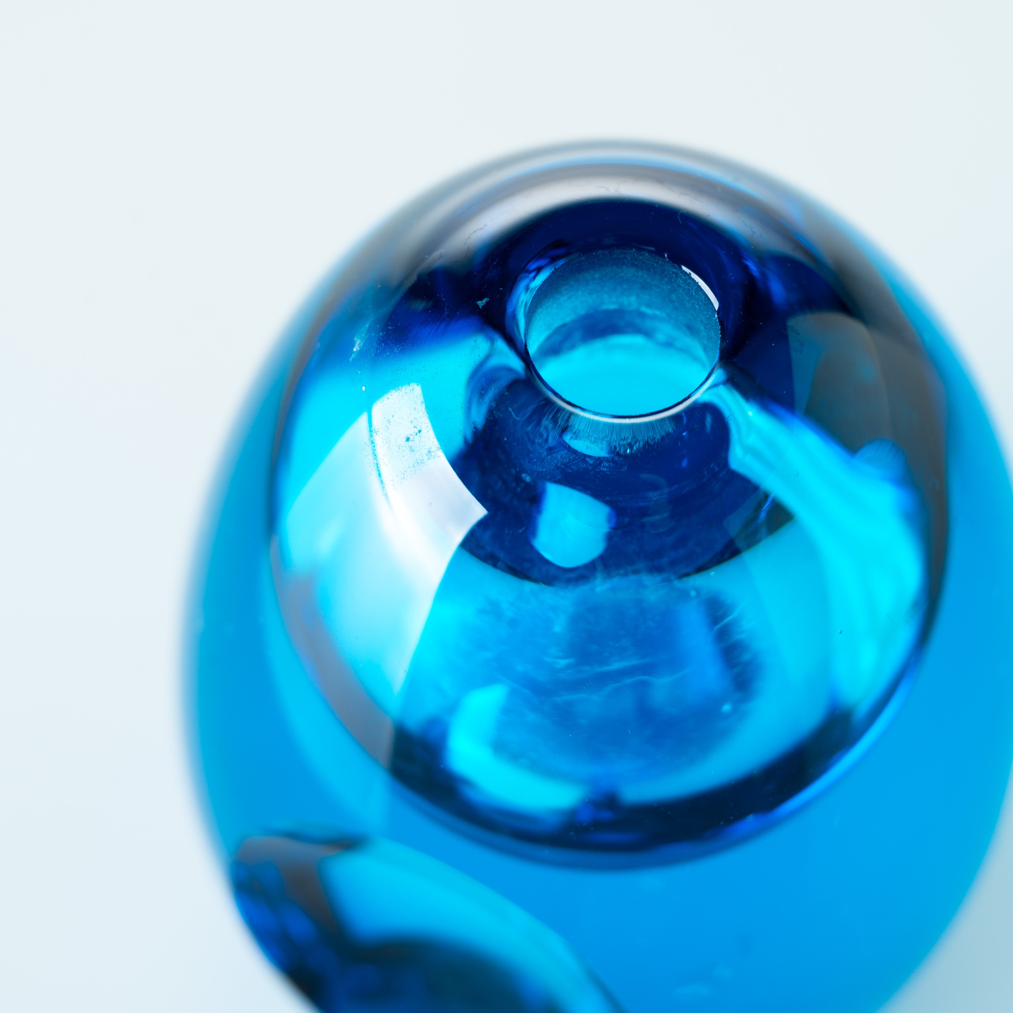Erinnerungen an die Farben des Ozeans Blau Parfümflasche