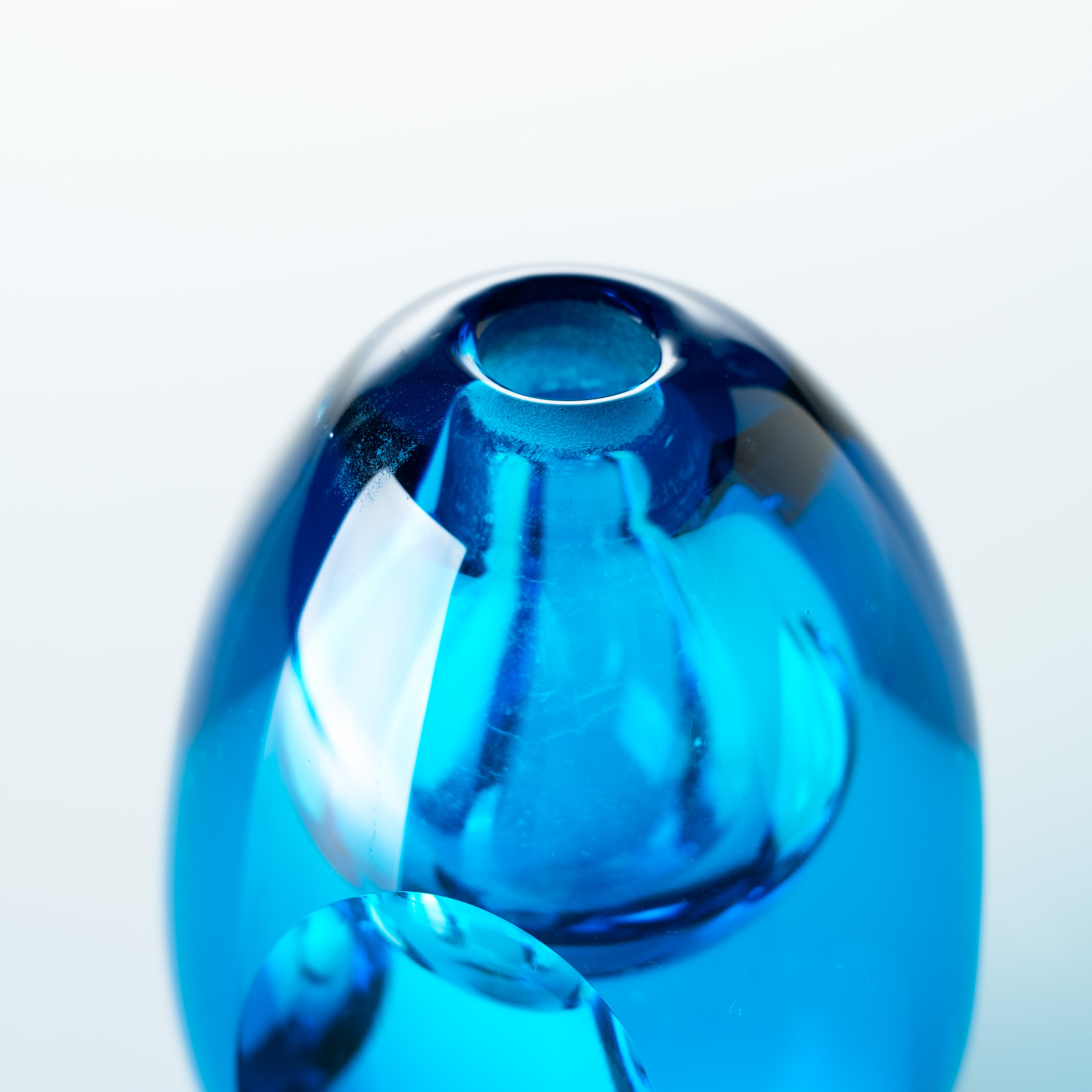 Erinnerungen an die Farben des Ozeans Blau Parfümflasche
