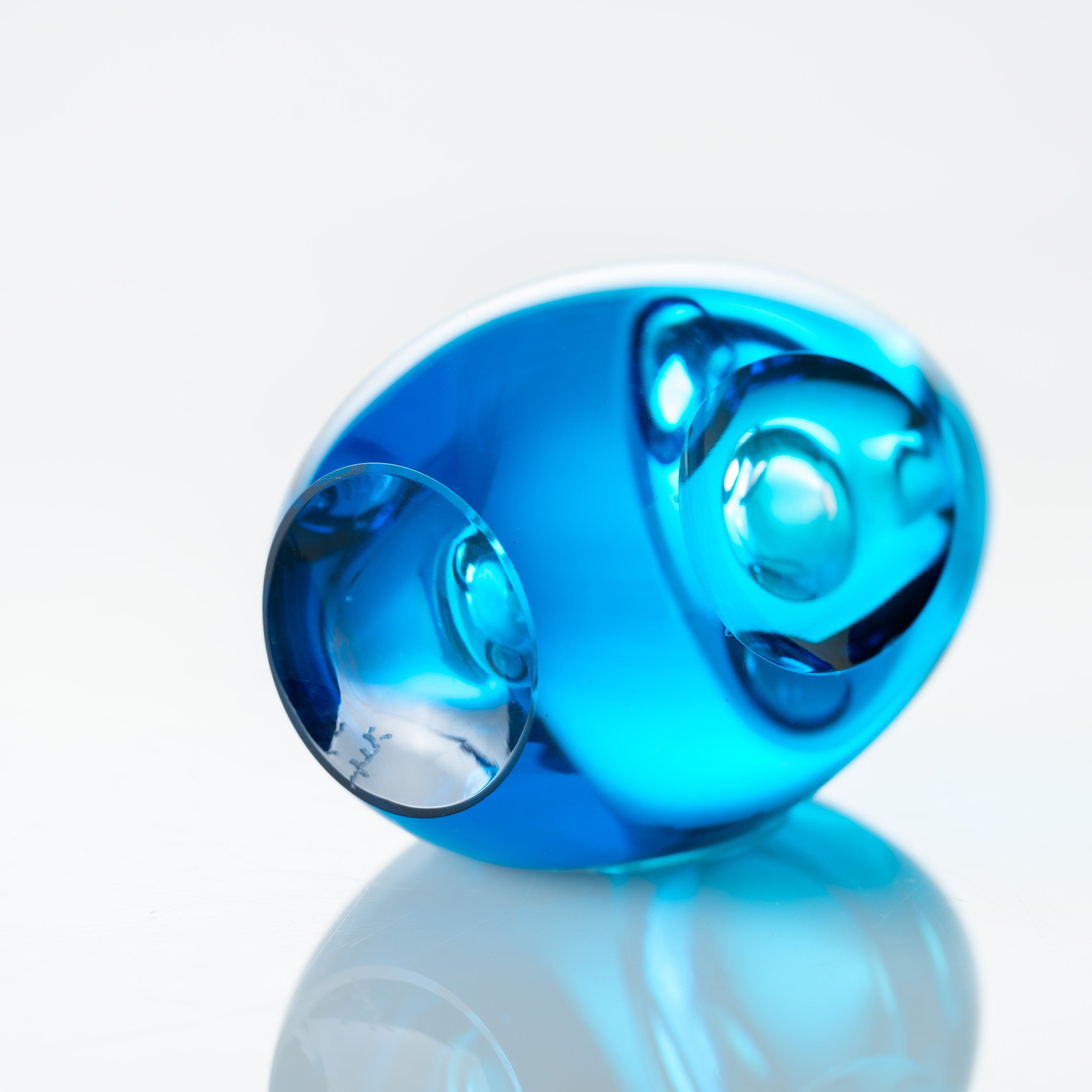 Erinnerungen an die Farben des Ozeans Blau Parfümflasche