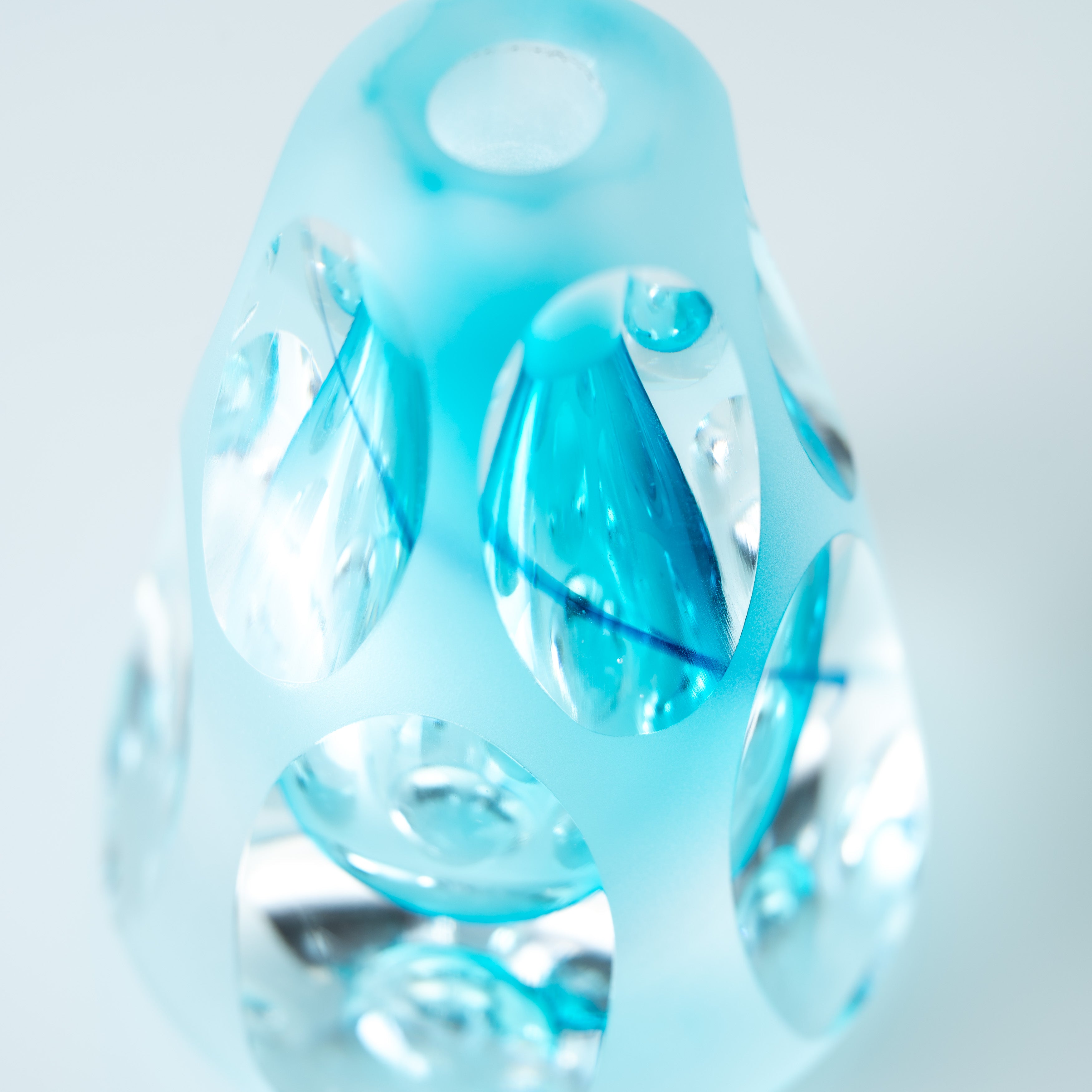 Erinnerungen an die Farben des Himmels Blau Parfümflasche