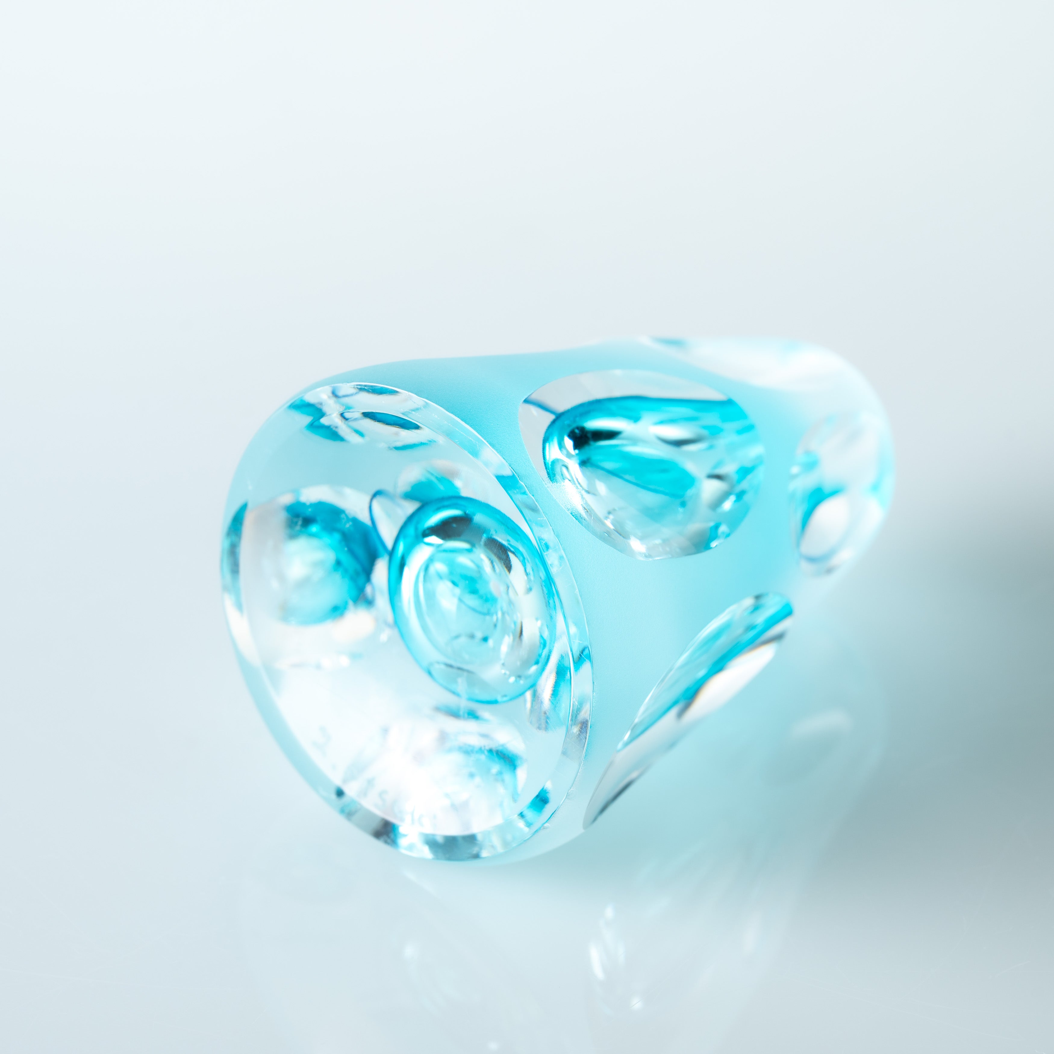 Erinnerungen an die Farben des Himmels Blau Parfümflasche