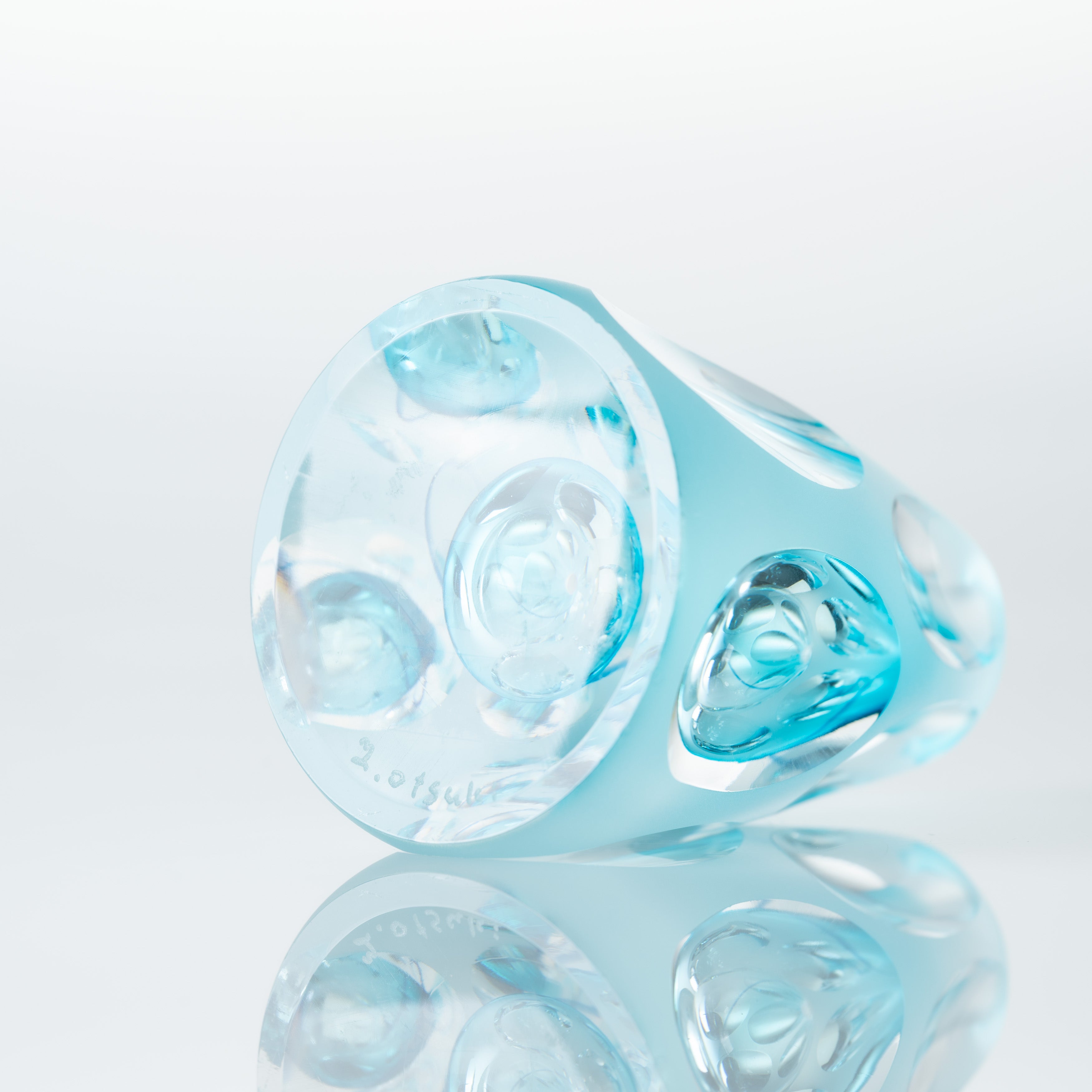 Erinnerungen an die Farben des Himmels Blau Parfümflasche