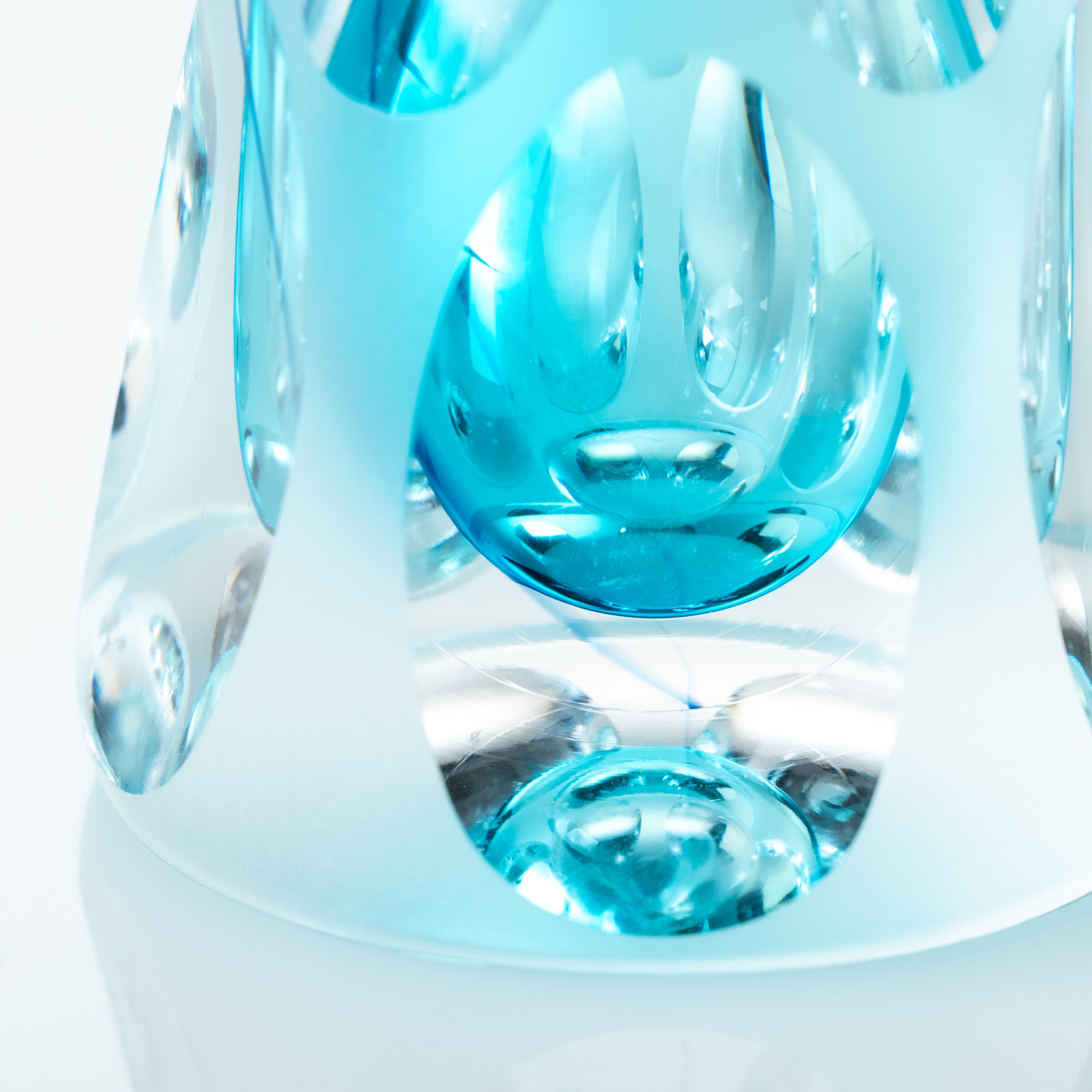 Erinnerungen an die Farben des Himmels Blau Parfümflasche