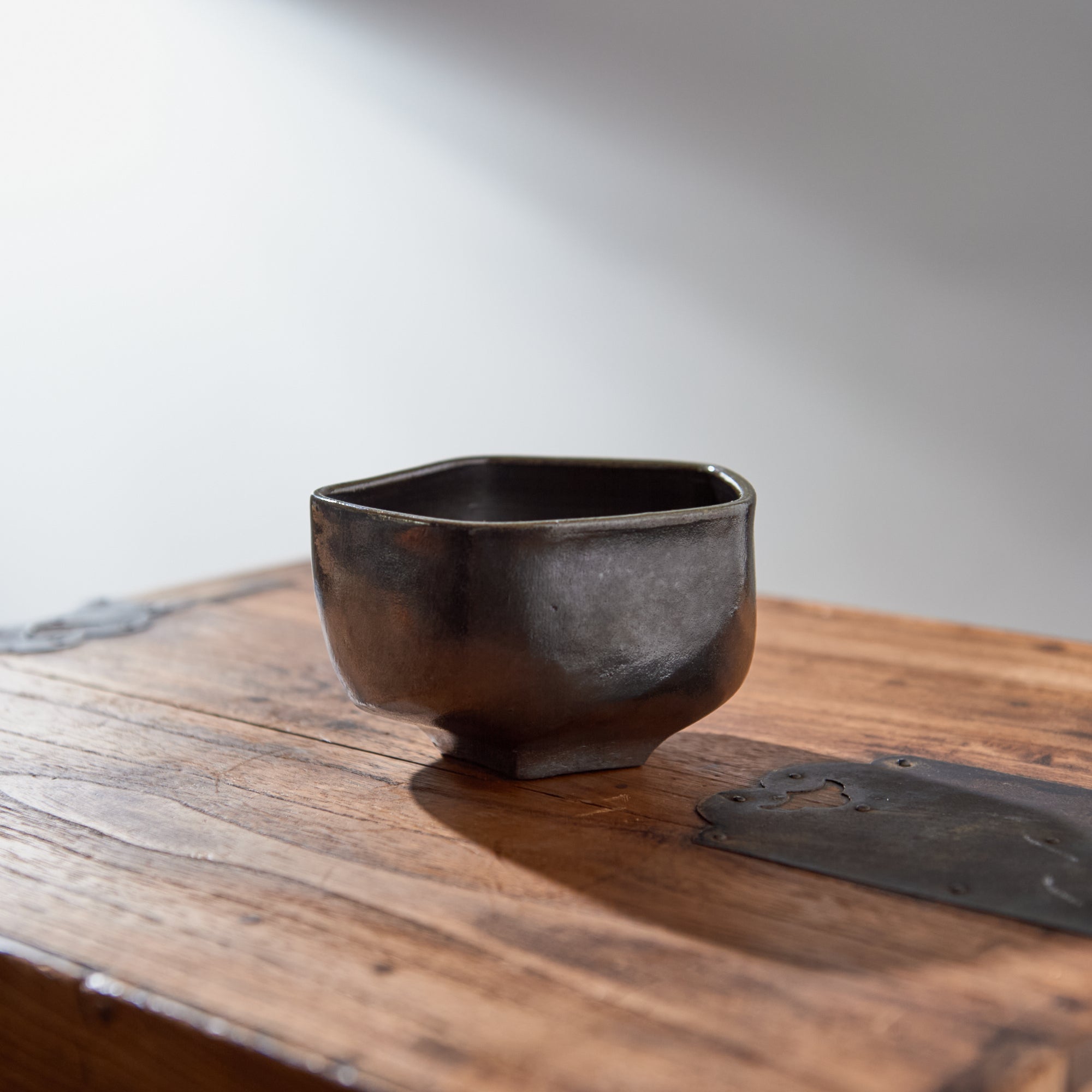 Hikidashi-Guro Five-Sided Matcha Bowl