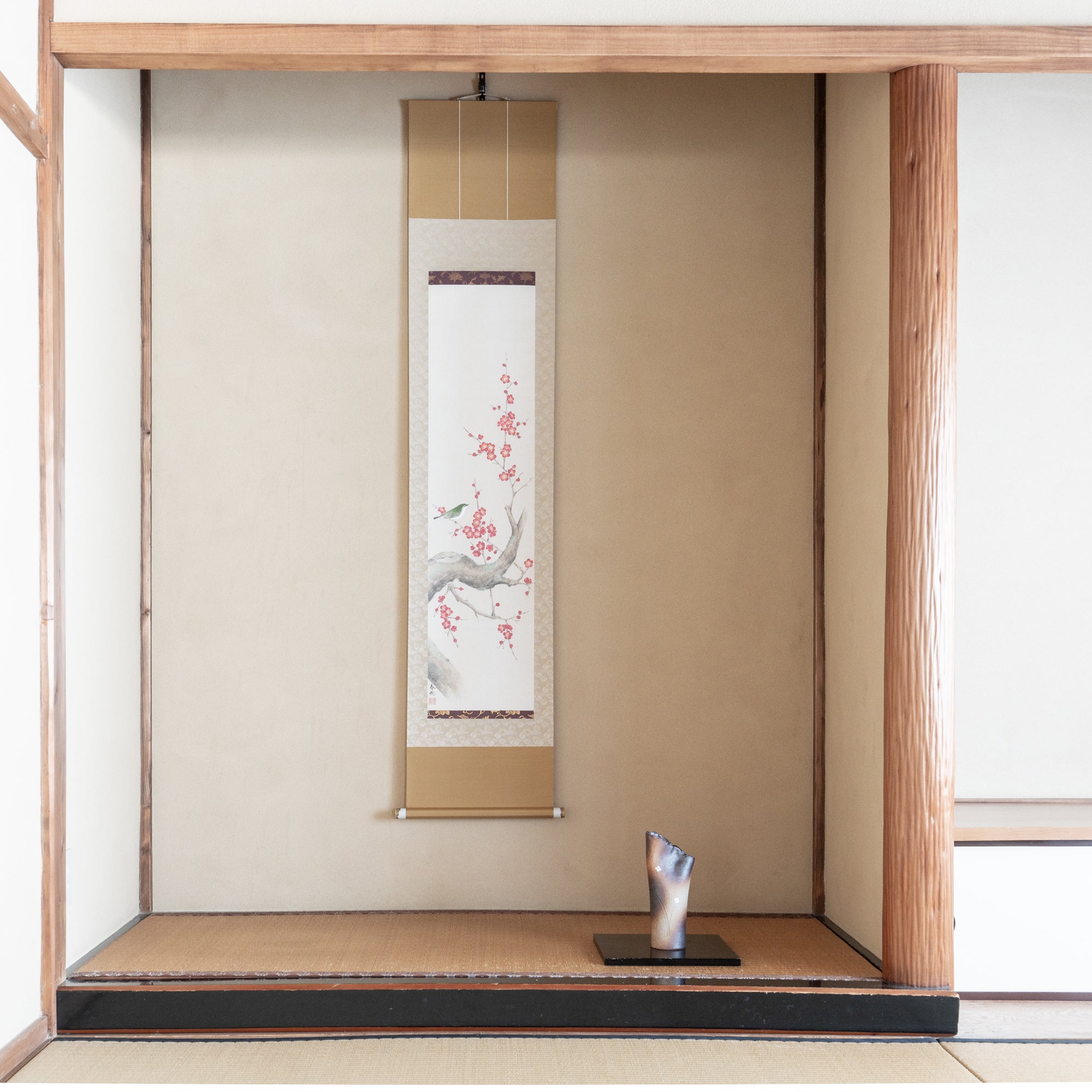 Red Plum Blossoms with Warbler Kakejiku Hanging Scroll