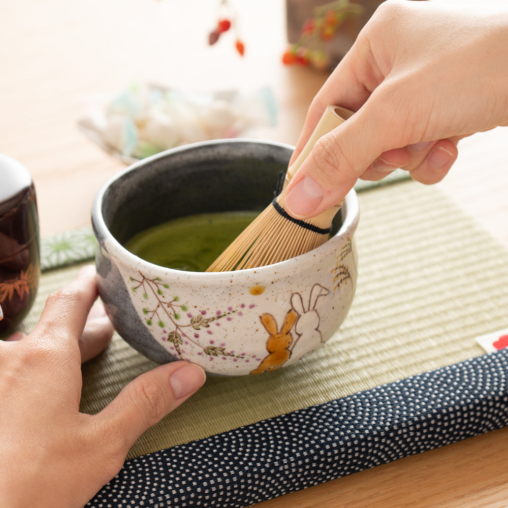 Kutani Ware Rabbits in Sunny Spot Matcha Bowl (Chawan) – Japanese ...