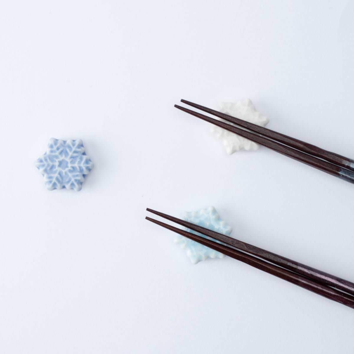Mino Ware Hexagonal Snowflake Chopstick Rest (Hashioki) – Japanese Pottery