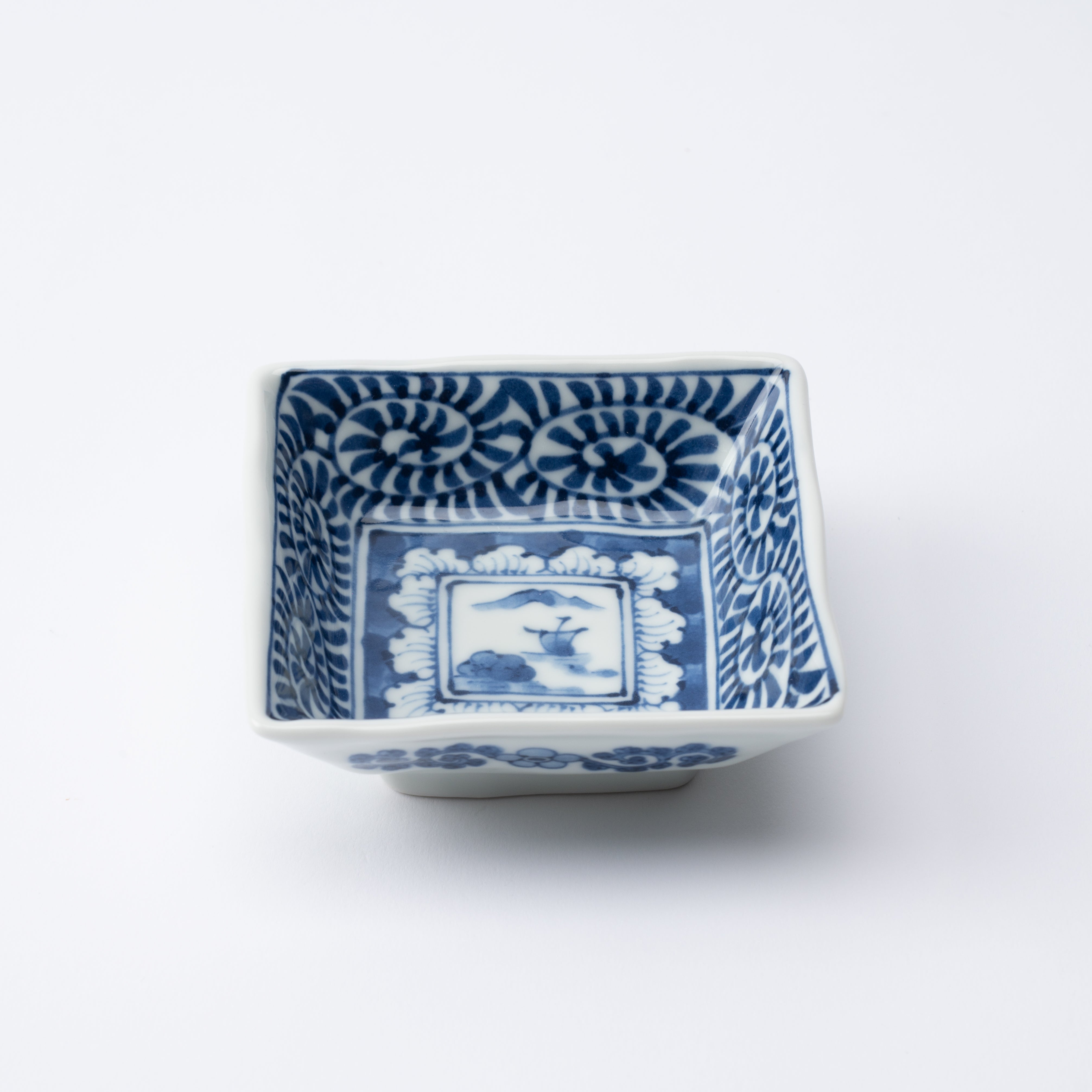 Landscape and Vines Square Kobachi Small Bowl