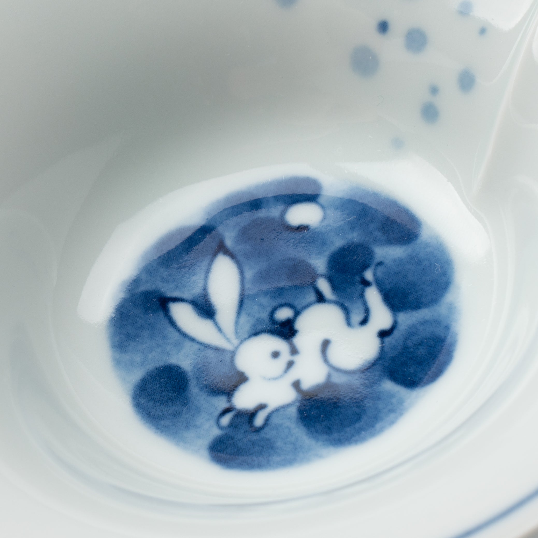 Swirled Rim Rabbit Kobachi Small Bowl