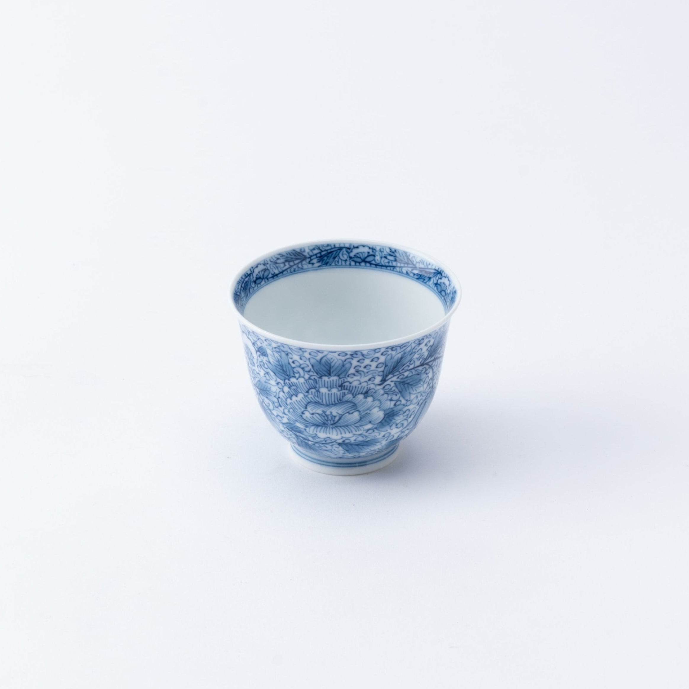Peony Arabesque Patterned Sake Set