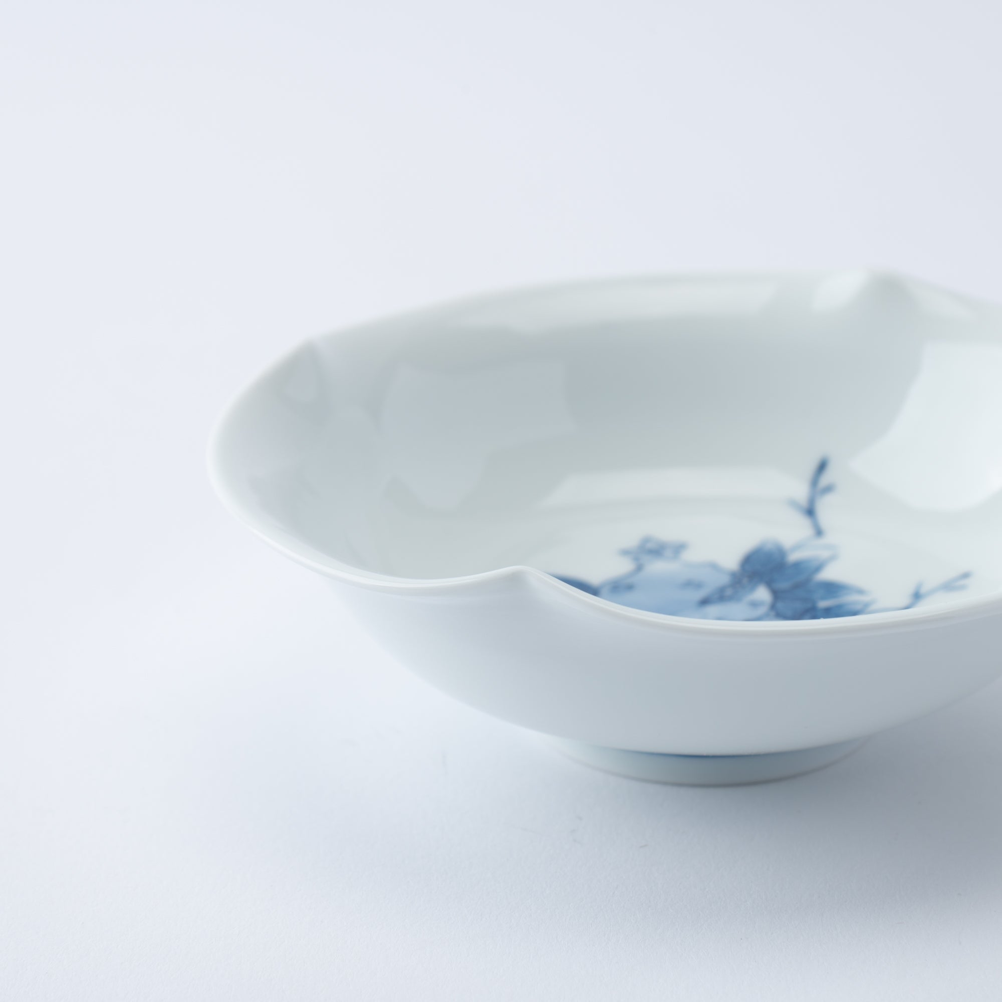 Tazón pequeño de kobachi de granada