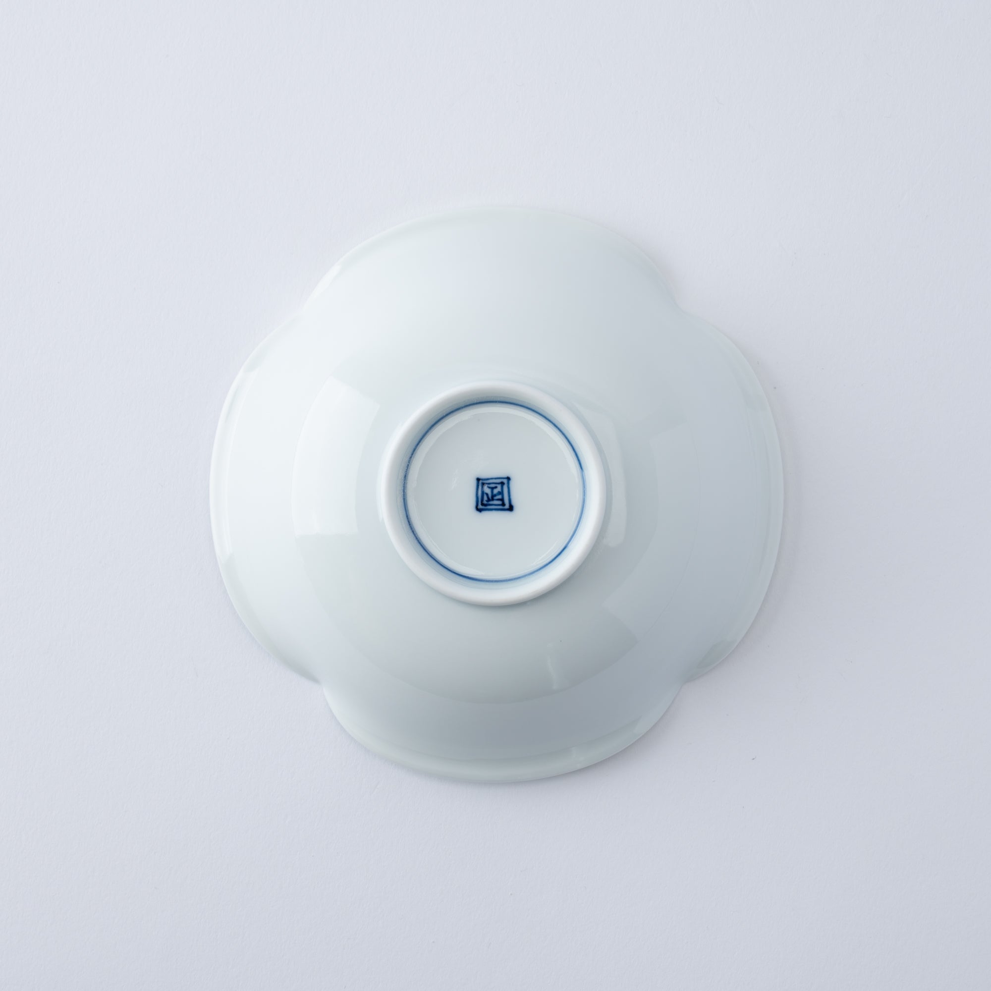 Tazón pequeño de kobachi de granada