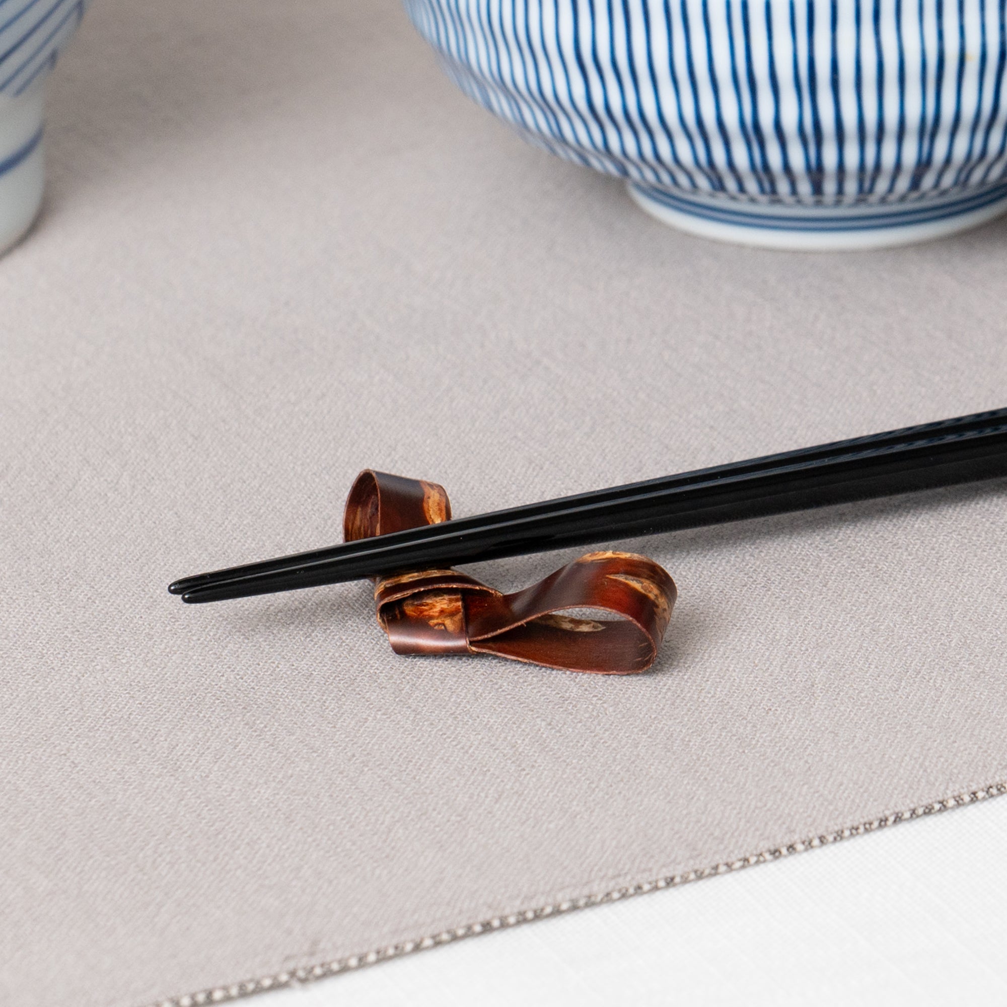 Ribbon Designed Chopstick Rest Set