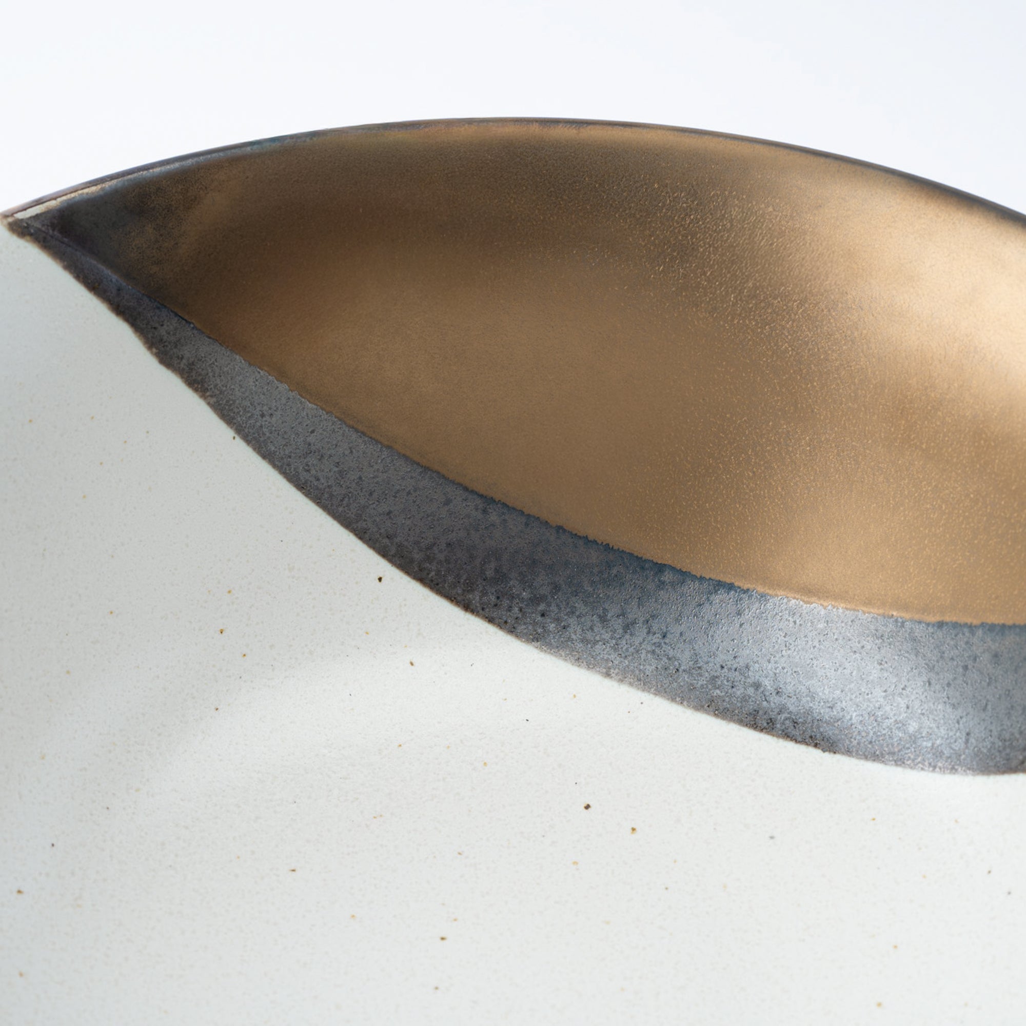 Bronze Luster with Matte Cream Ramen Bowl 8.9 IN