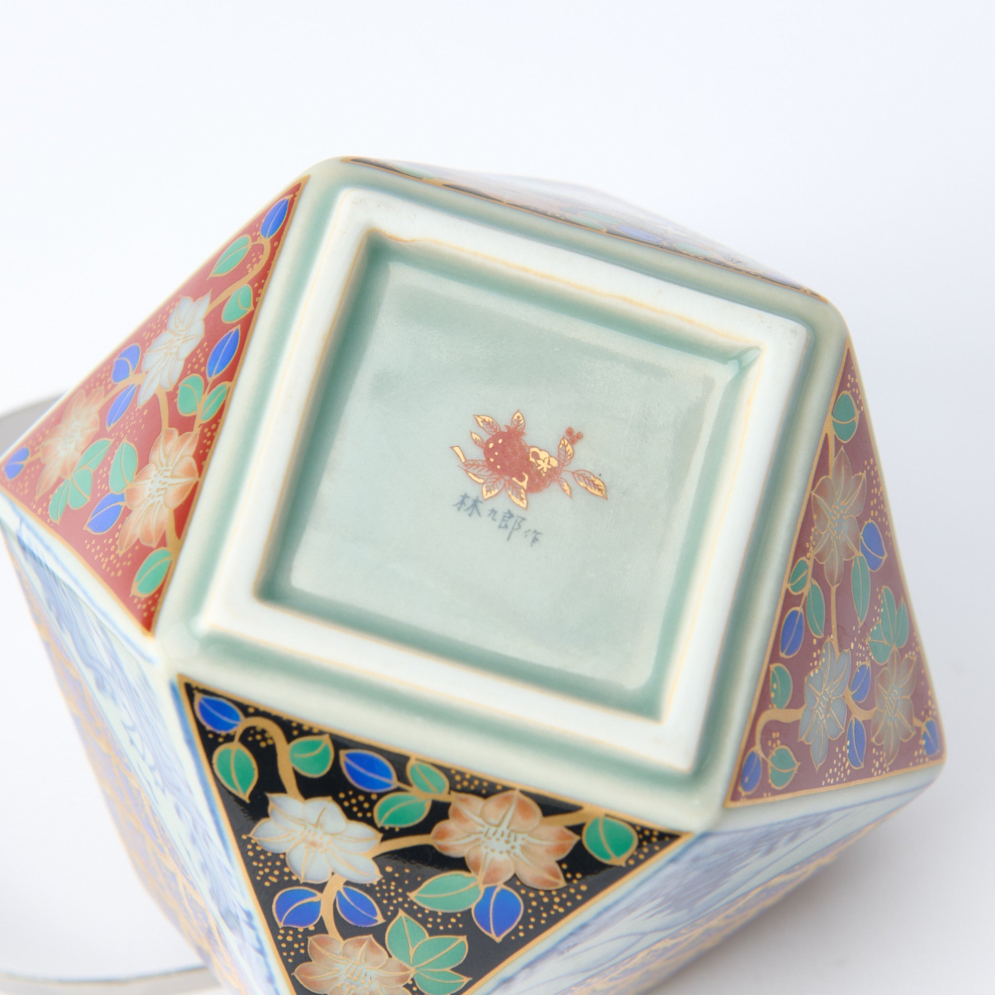 Antiguo juego de sake Imari Kinrande