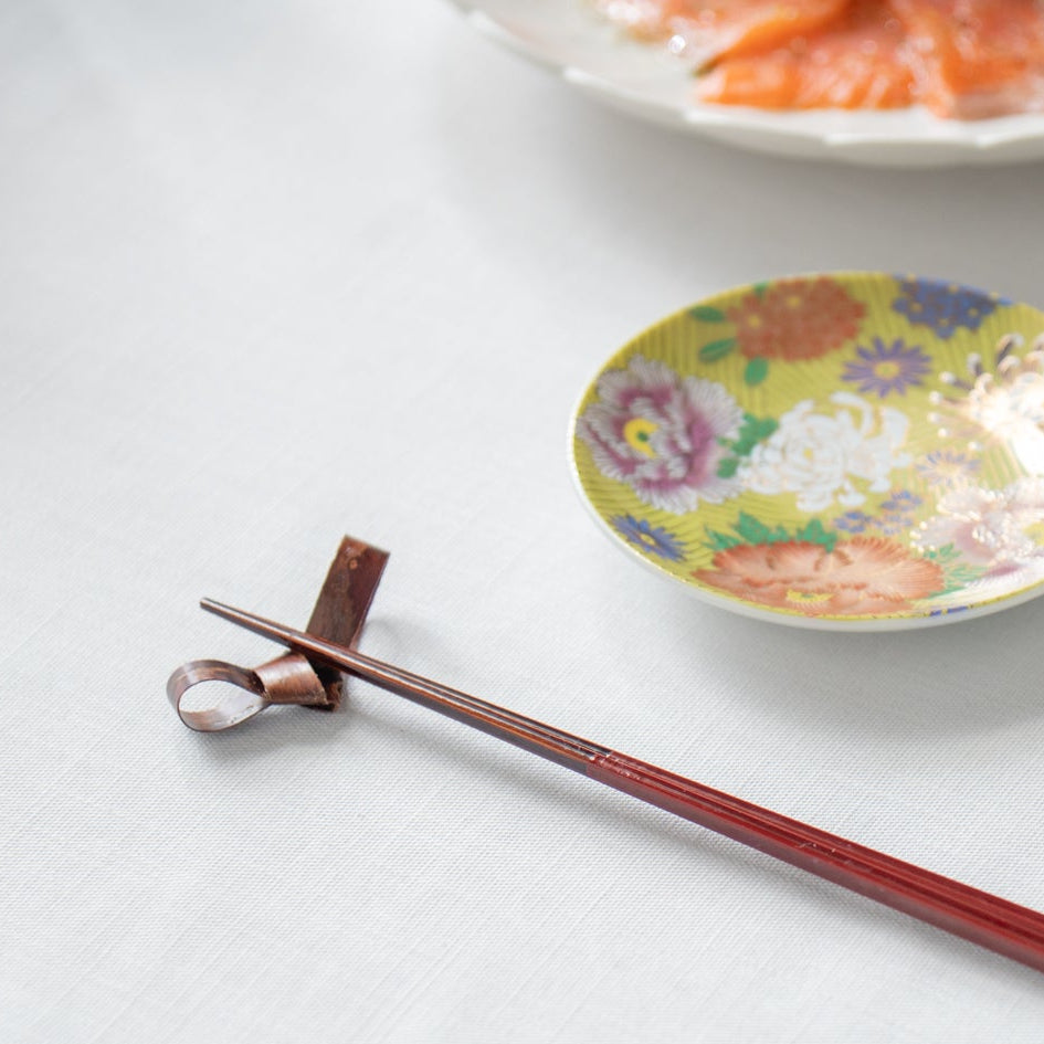 Juego de reposa palillos con diseño de cinta