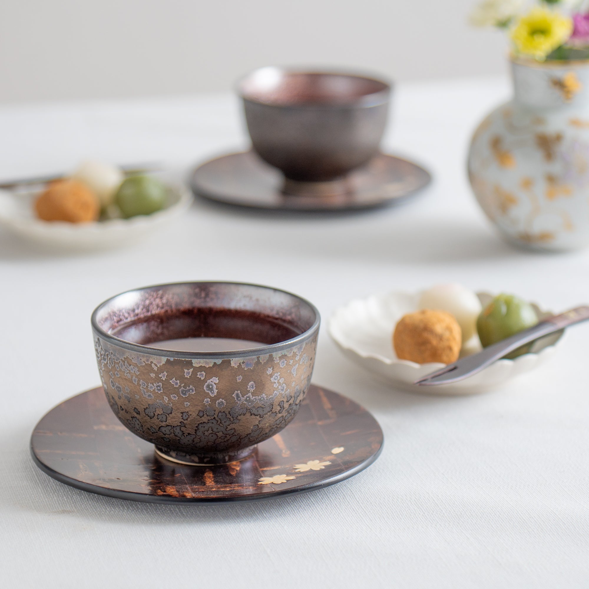 Red Rust Designed Japanese Teacup