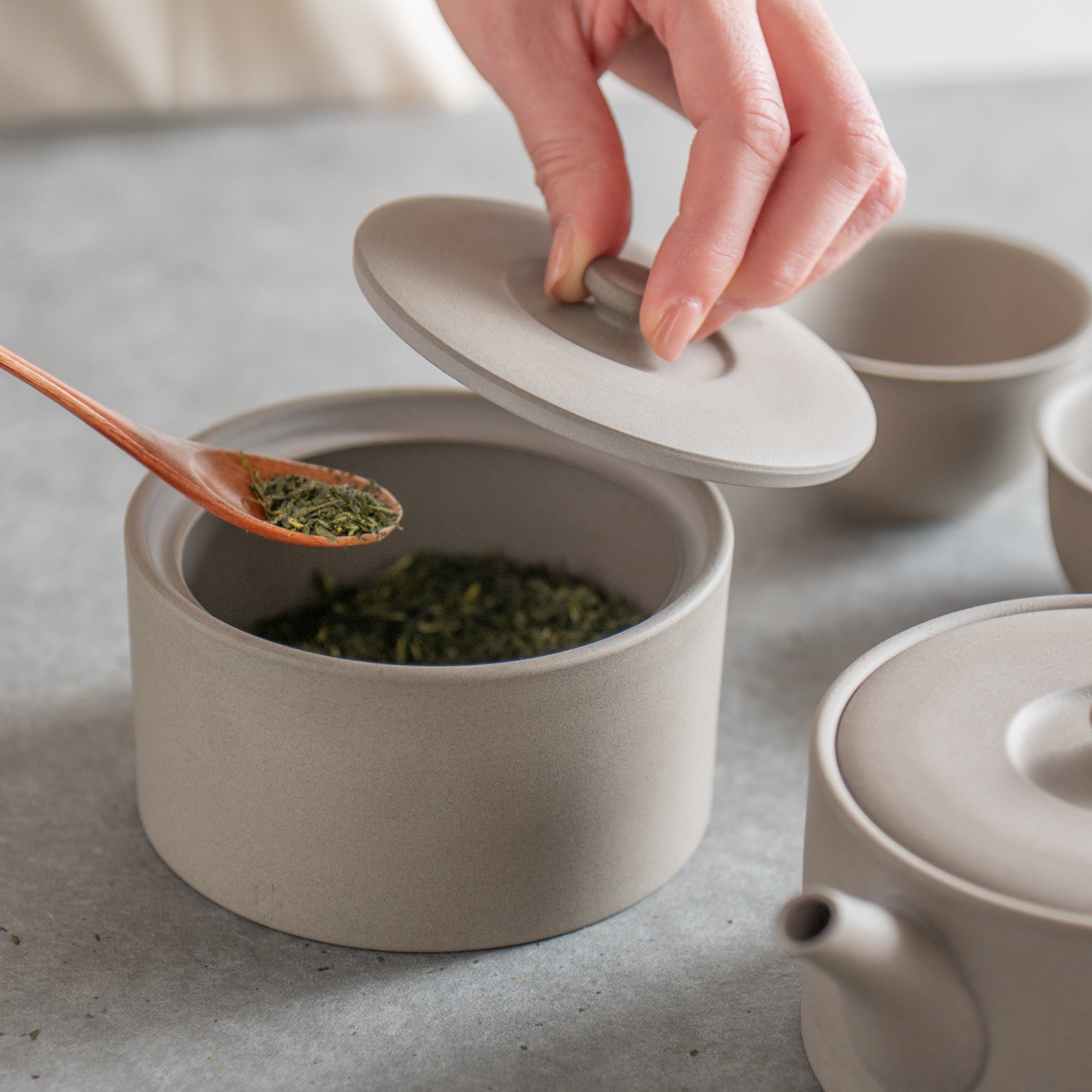 IROIRO Tea Canister 15.2 fl oz