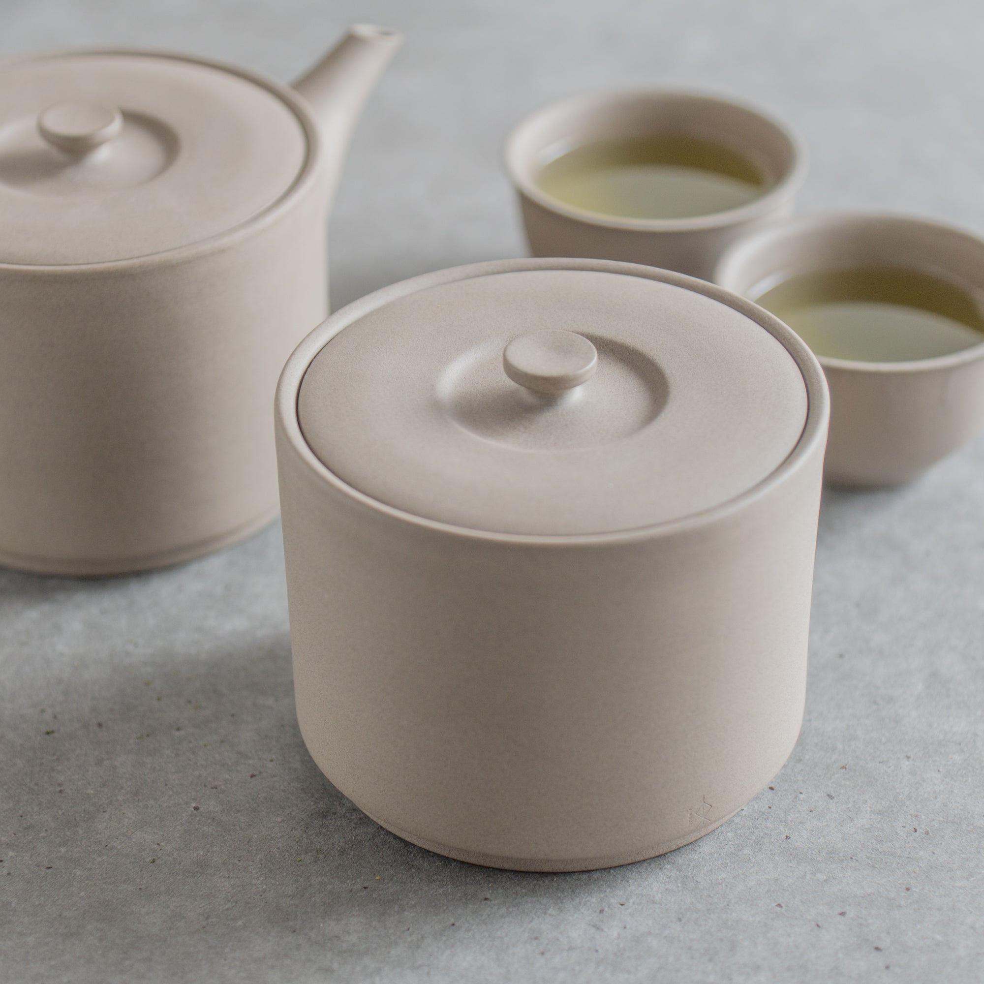 IROIRO Tea Canister 23.7 fl oz