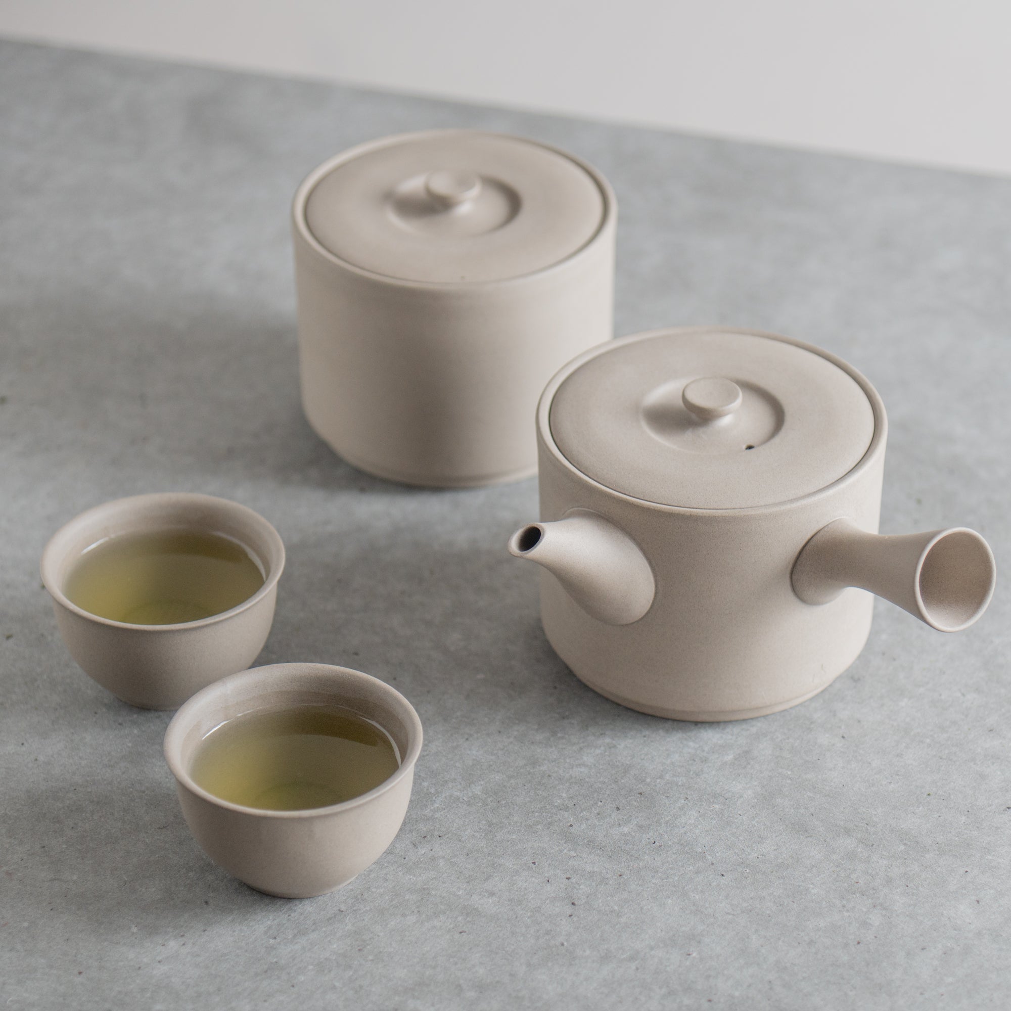 IROIRO Cylindrical Japanese Teapot 23.7 fl oz