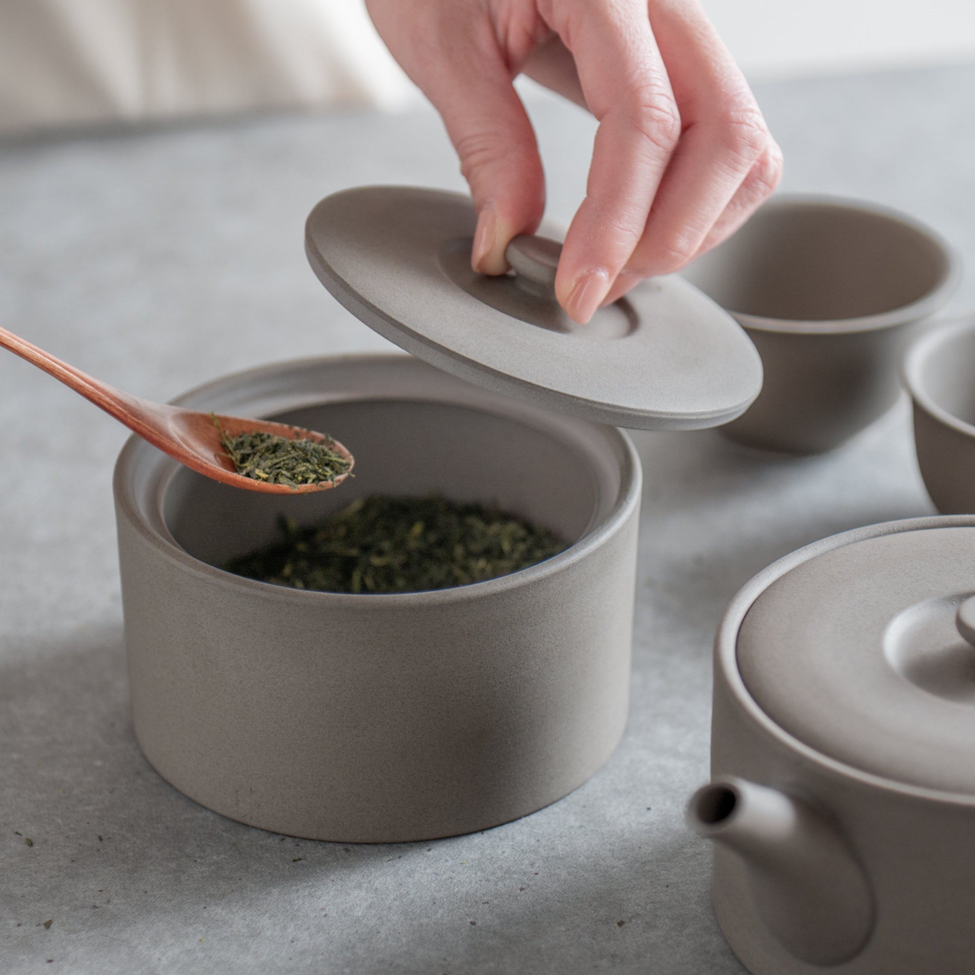 IROIRO Tea Canister 15.2 fl oz