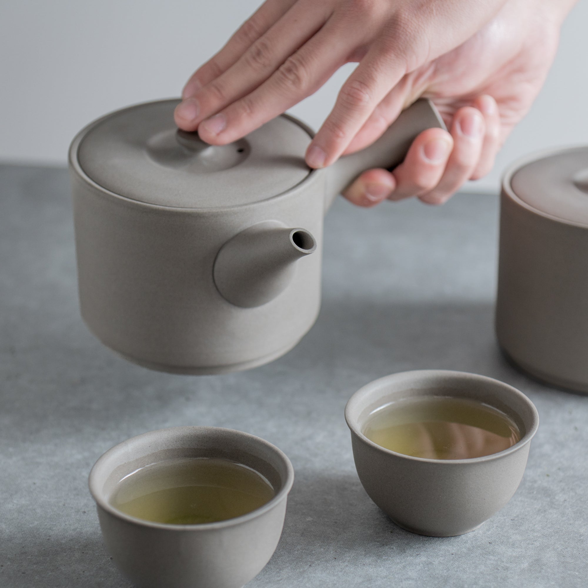 IROIRO Cylindrical Japanese Teapot 23.7 fl oz