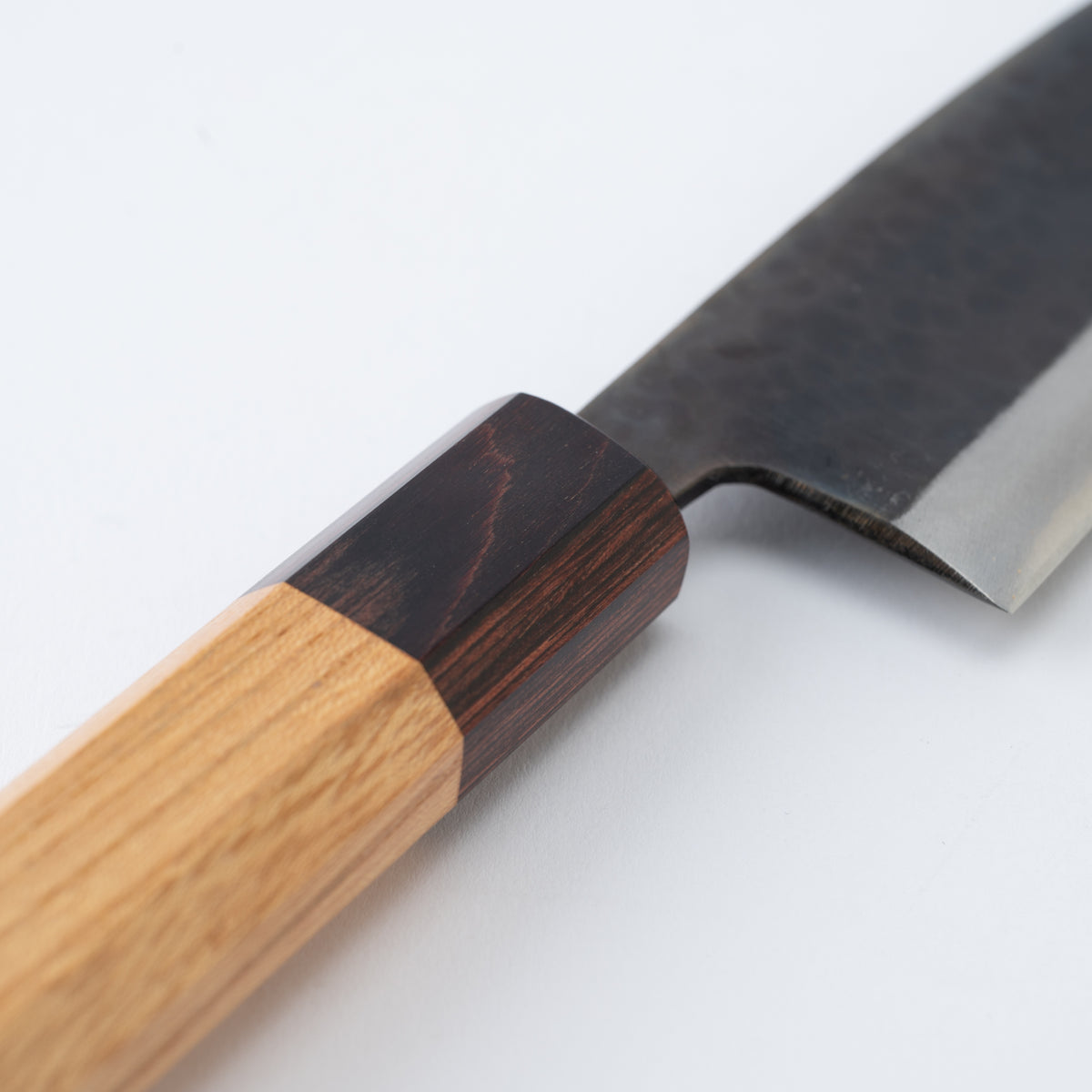Couteau Deba à double biseau