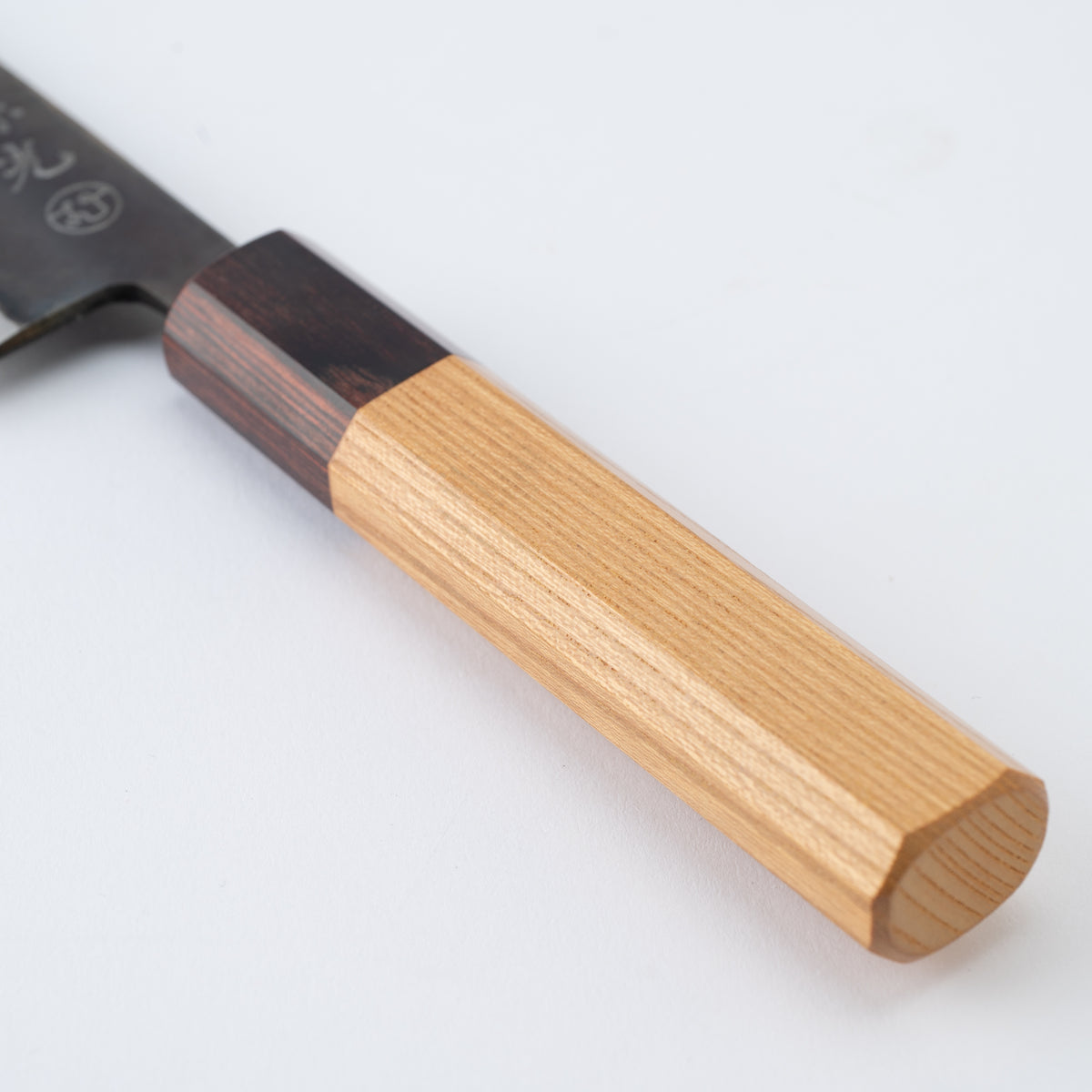 Couteau Deba à double biseau