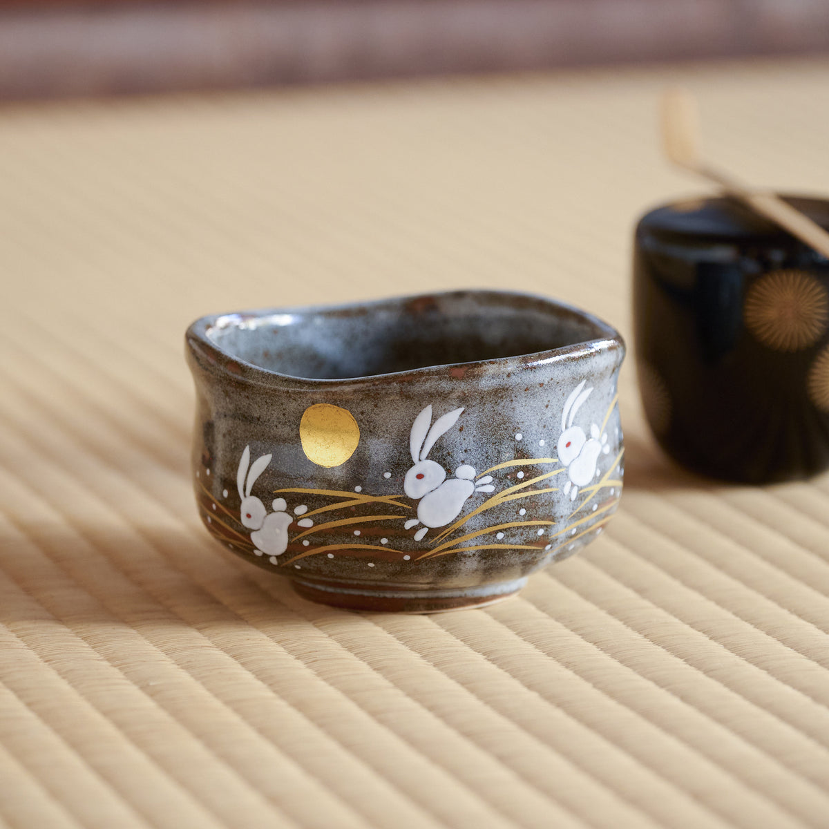 Kutani Ware Golden Moon and Rabbit Matcha Bowl (Chawan) – Japanese ...