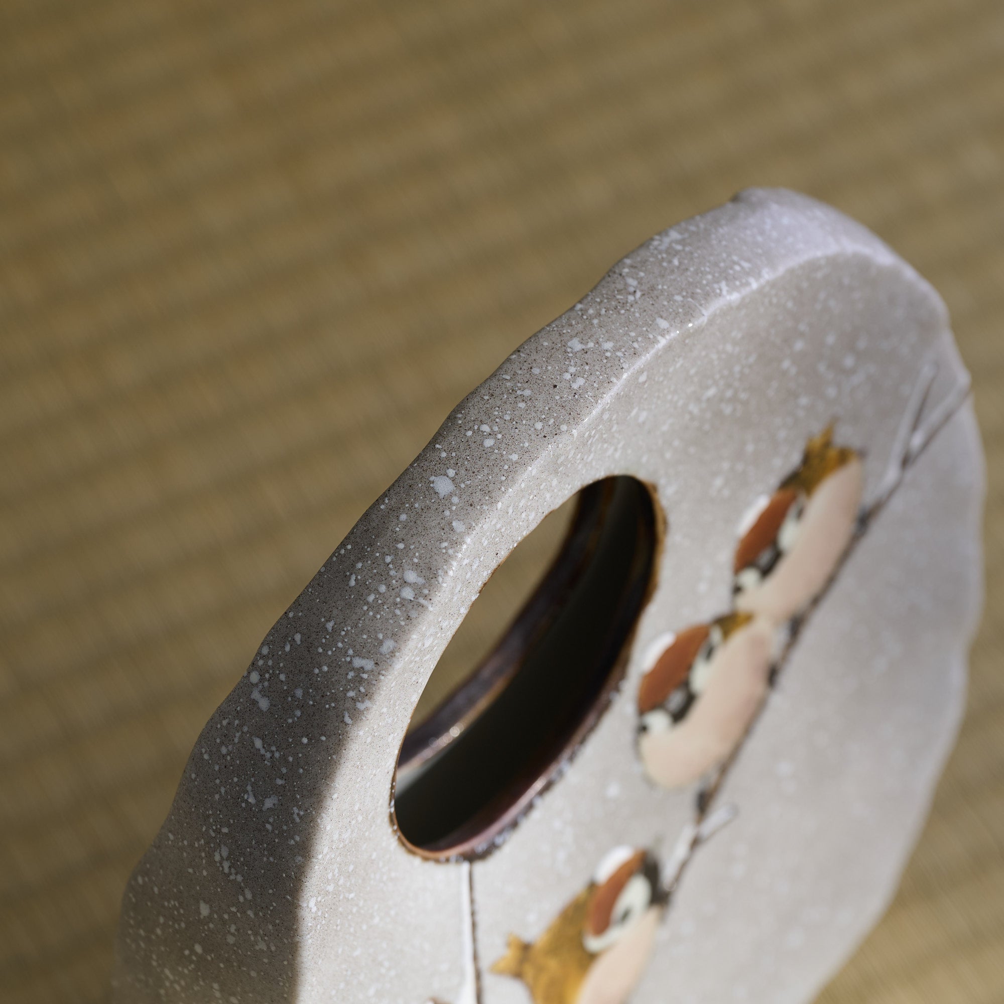 Snow and Sparrows Round-Window Japanese Flower Vase