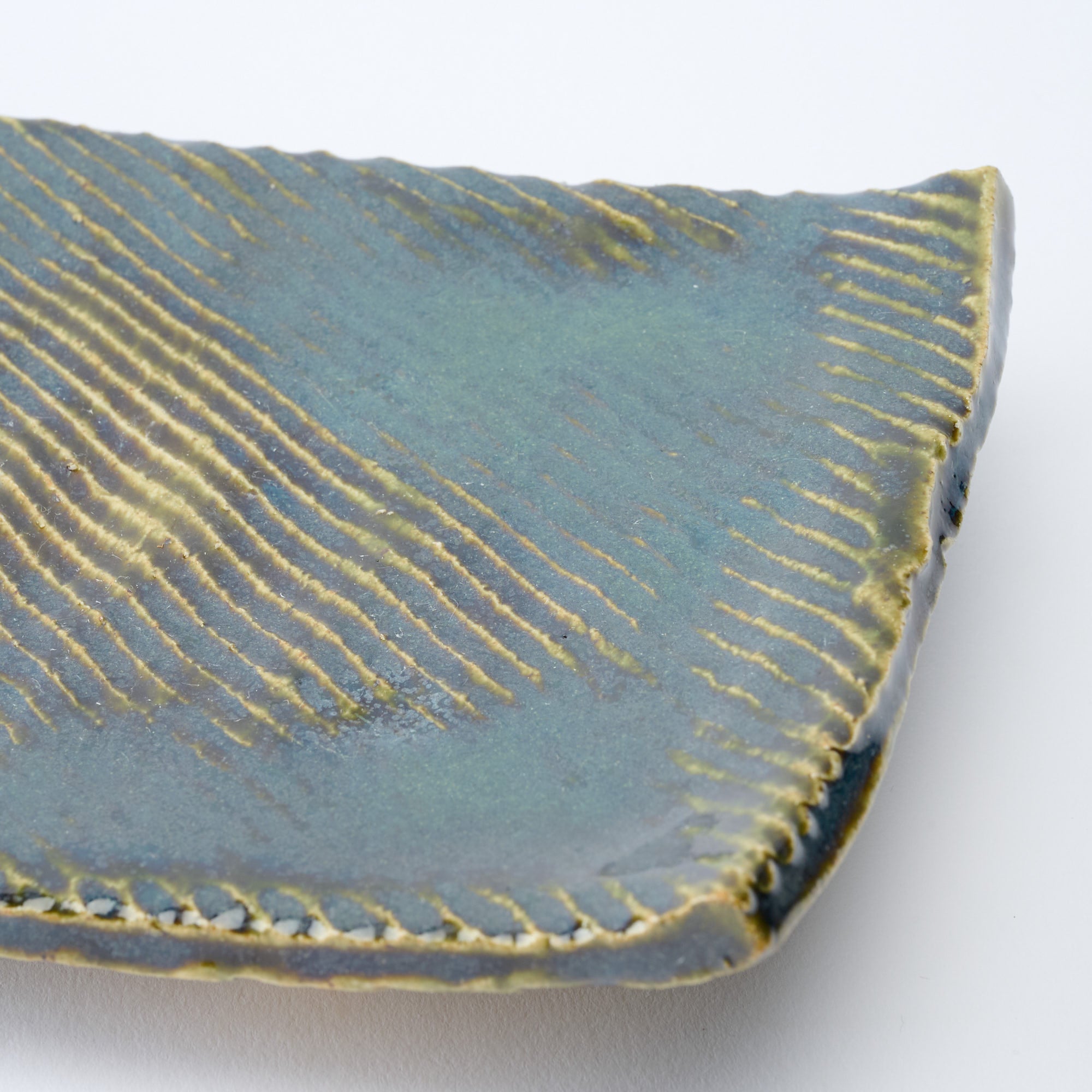 Oribe Footed Rectangular Dinner Plate