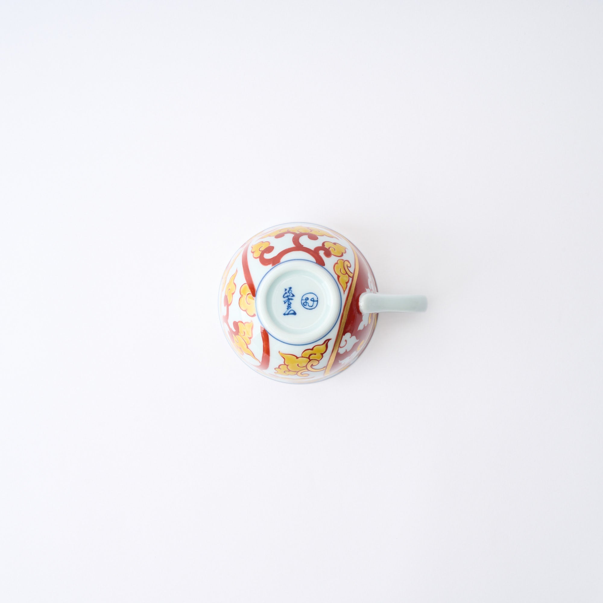 Akae Knotted Arabesque Cup and Saucer